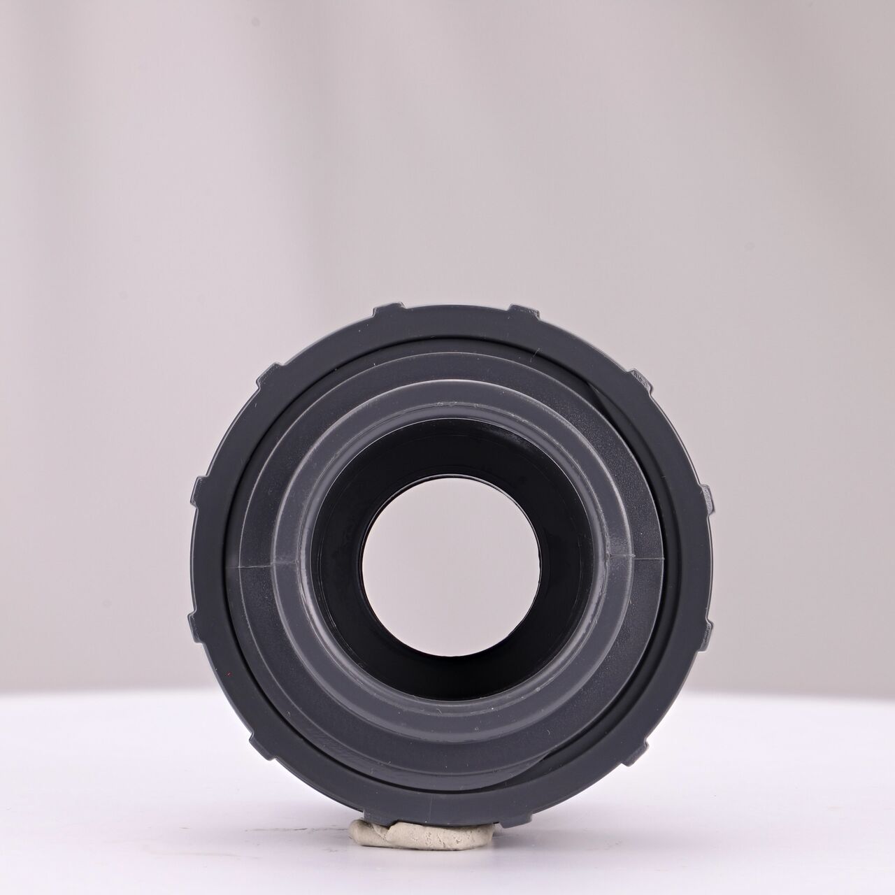The inside of the NDS 1 in. PVC Union which allows water to flow through while preventing leaks and made of durable PVC plastic (NDS U-1000-S)