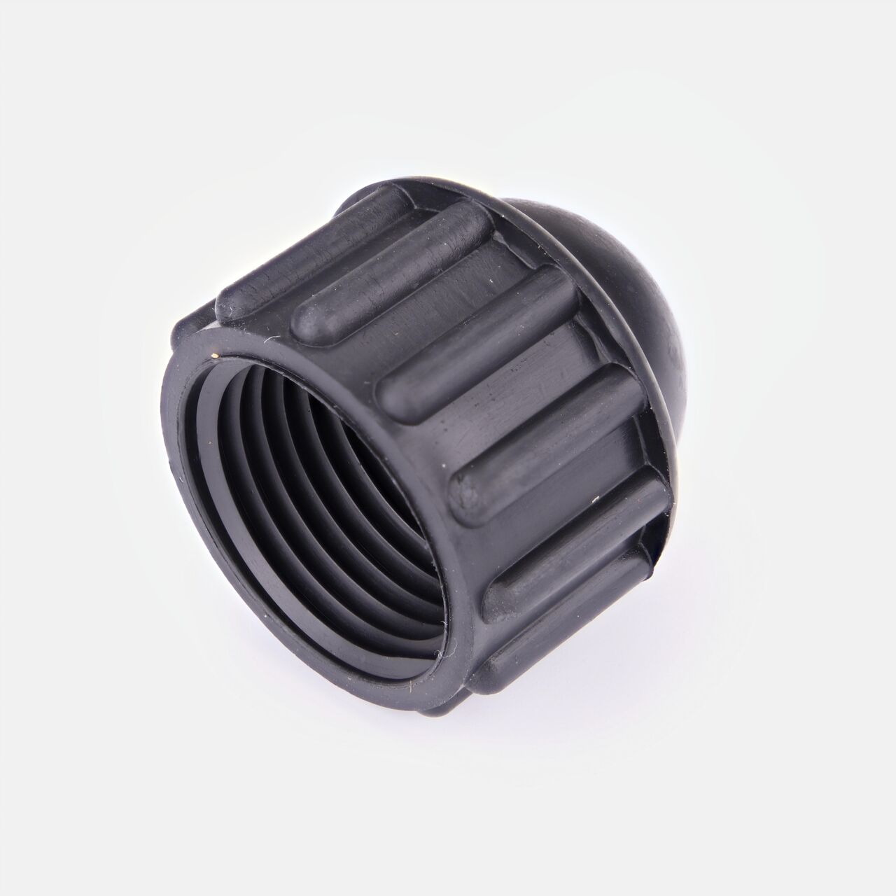 Closeup View of the threaded 1/2 in. FPT end of the NDS Micro Adapter Emitter Socket (NDS REA)