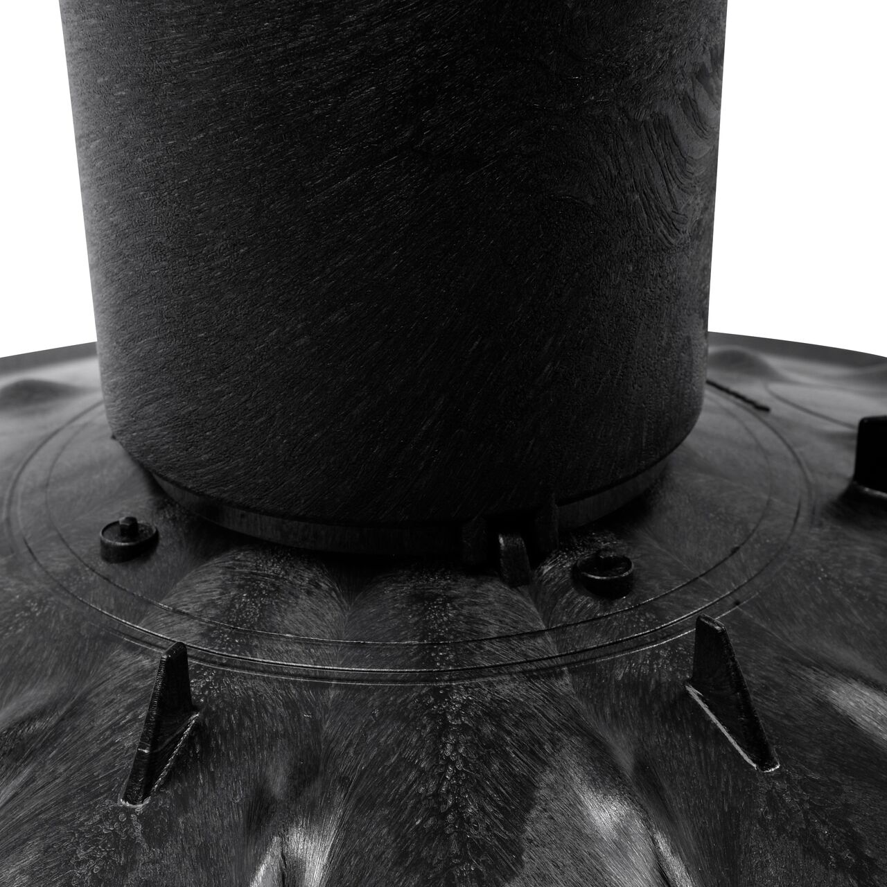 NDS Flo-Well Stormwater Dry Well System Cover knockout point connects with NDS 6 in. surface drain inlet installed. (NDS FWAS24, NDS FWAS24C, NDS FWSD69, LWFWAS24)
