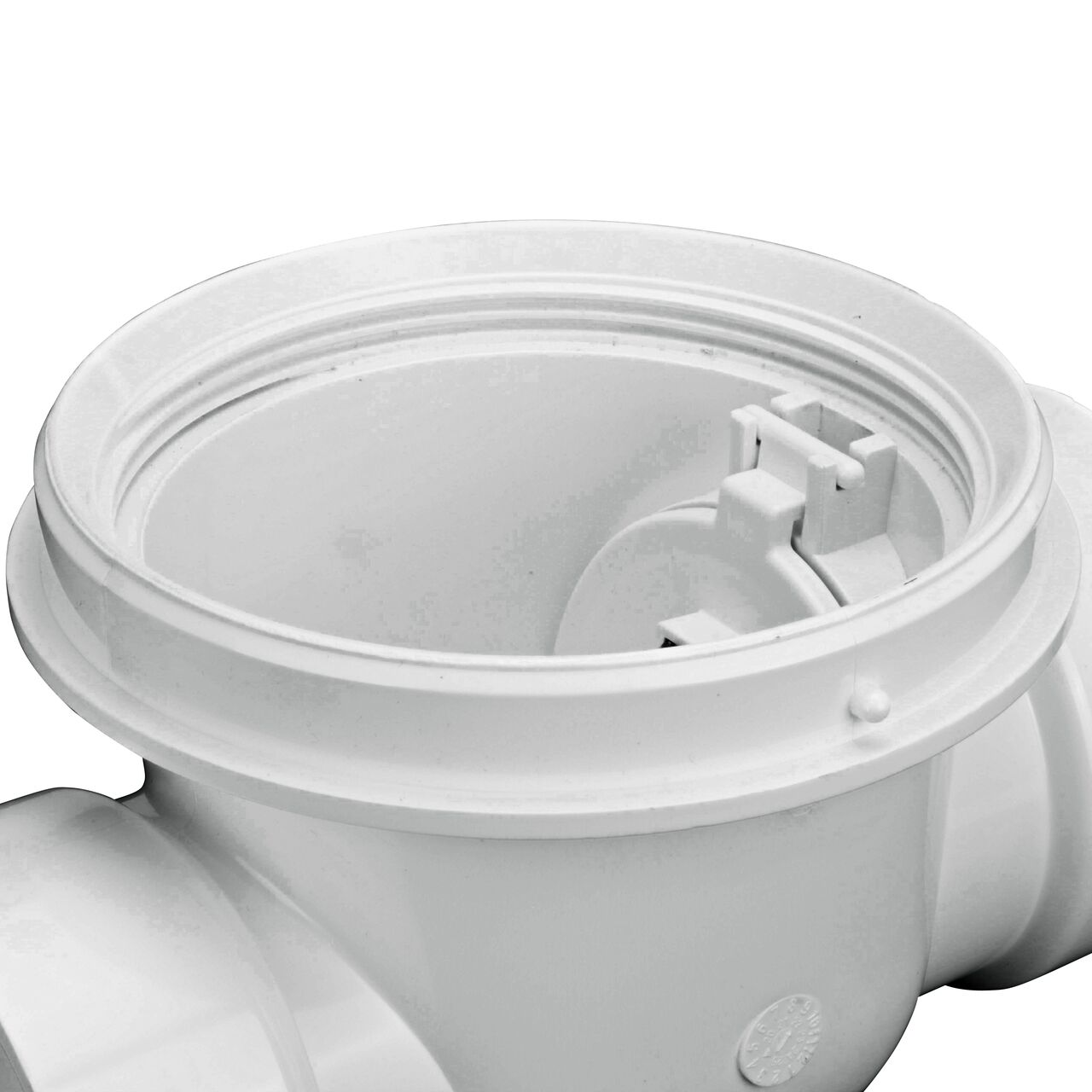 Closeup of the open top on the NDS White PVC 4 in. Backwater Valve (NDS 475P) that seals with the detachable threaded access cap