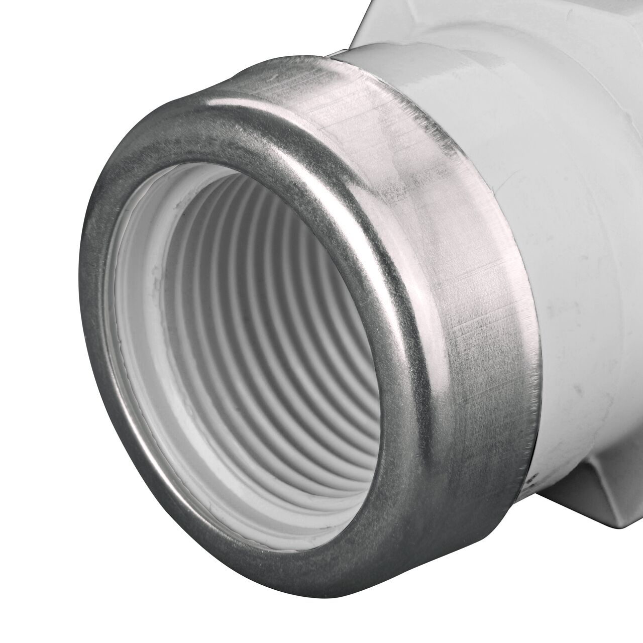 Closeup of the Threaded FPT connection end on the NDS 3/4 in. IPS Flo-Lock™ PVC Gripper Adapter (NDS 136-07)