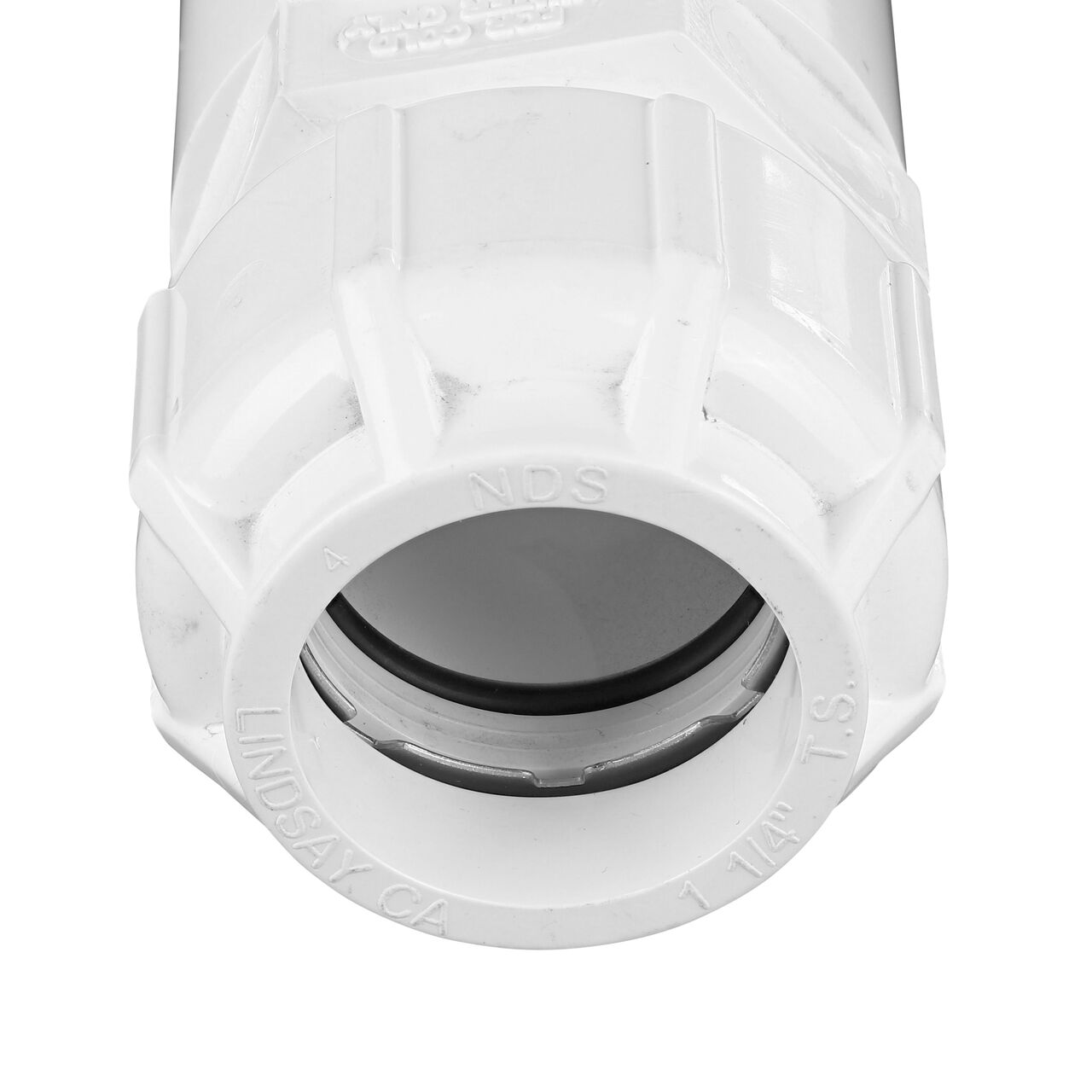 Closeup of the steel gripper teeth inside the compression end of the NDS 1-1/4 in. CTS FPT X 1-1/2 in. IPS Spigot Flo-Lock™ Gripper Adapter (NDS 935-125)