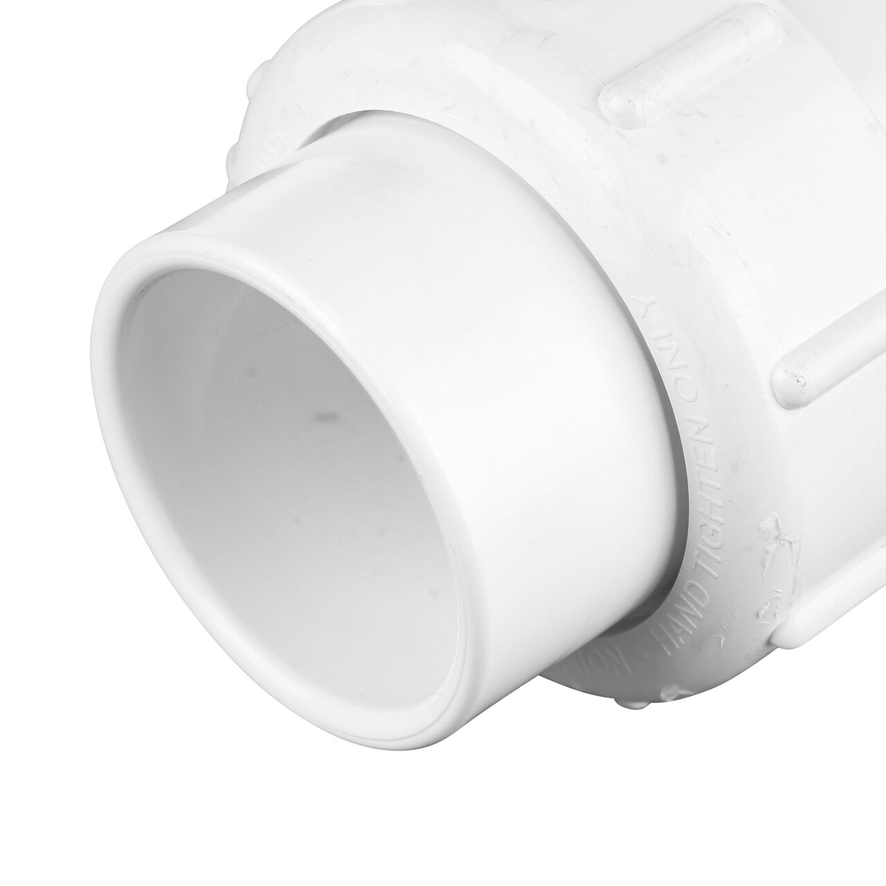 This easy-fit adapter has a slip end that slides onto 1-1/2 in. IPS pipe end, the spigot end slides into pipe end (NDS 1600-15)
