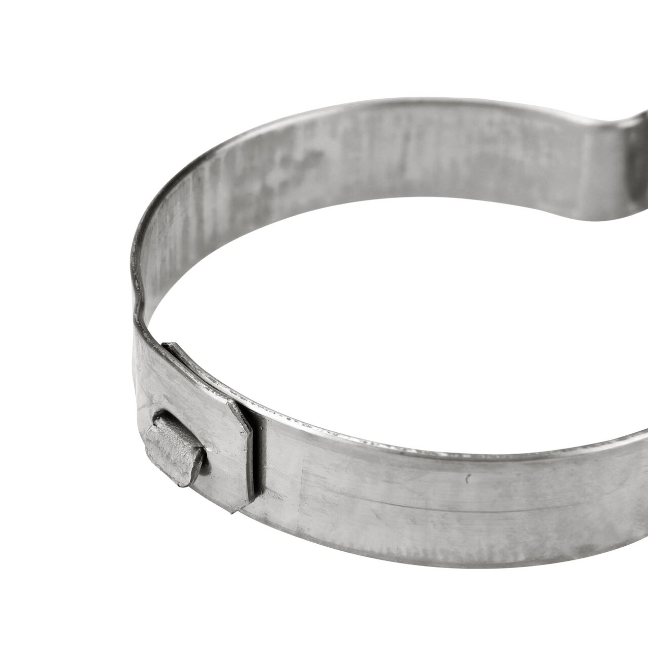 Closeup of NDS 331R Stainless Steel Pinch Clamp mechanical interlock that keeps clamp in place (NDS NC-155000-020)