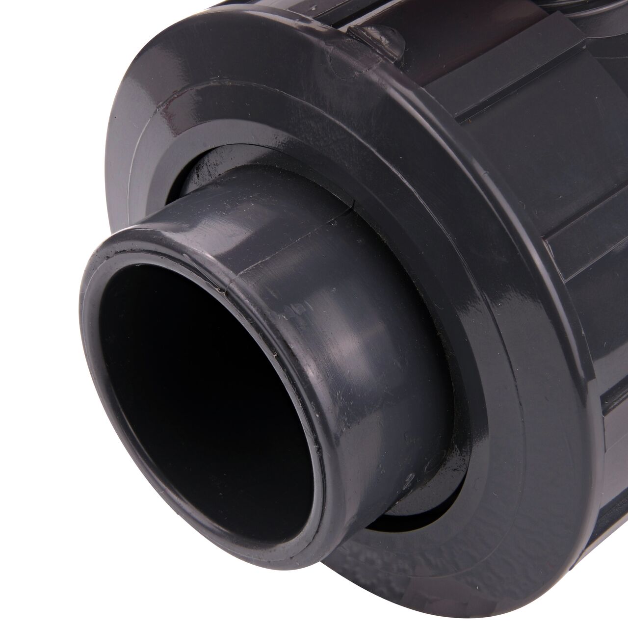 Close up view of the slip end on the 1-1/4 in. PVC Slip & Threaded True Union Ball Valve (NDS BTU-1250-E) and how it connects to 1-1/4 Schedule 80 pipe