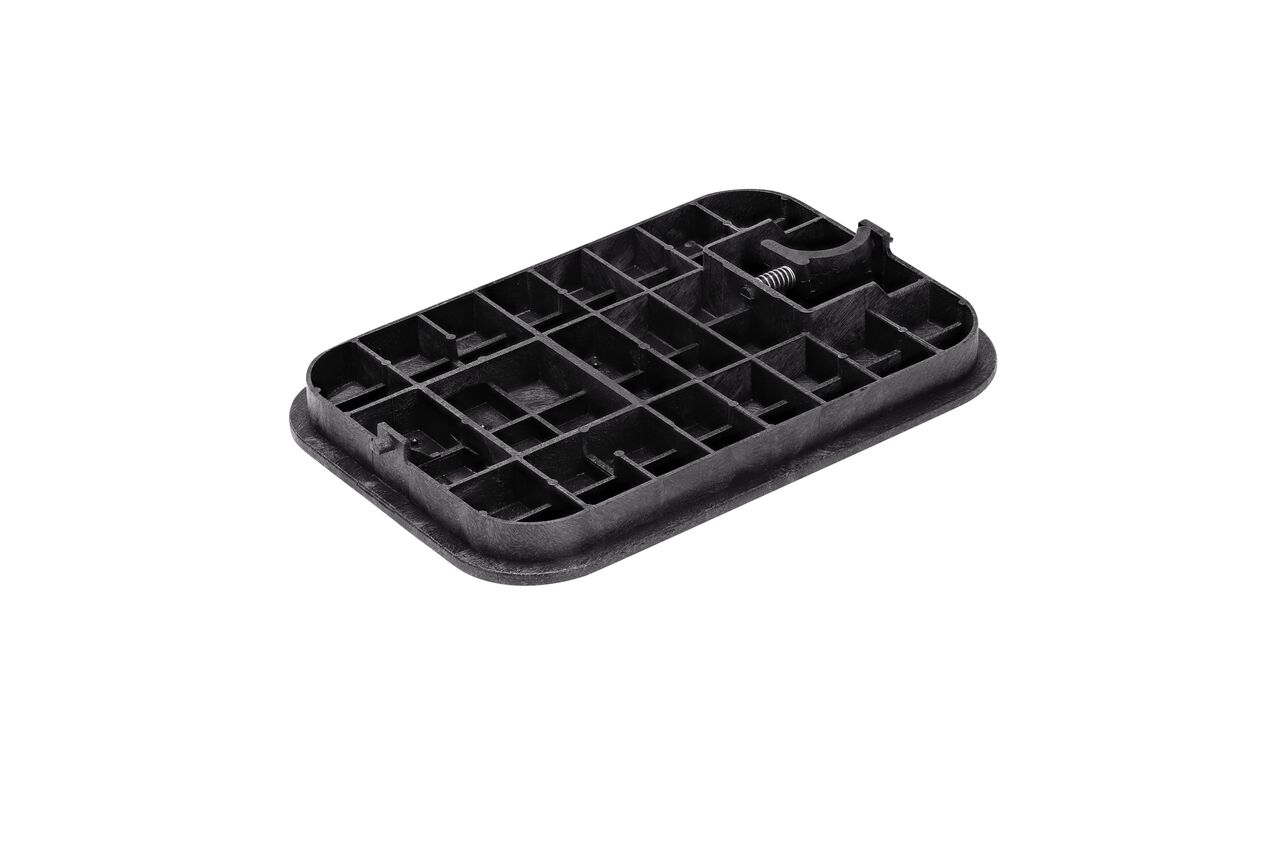 Bottom view of the reinforced ribs on the NDS 14 in. X 19 in. Black Water Meter Overlapping Locking cover (NDS D1200-OLLOCBLD) that fits the NDS 14 in. X 19 in. Standard Series Meter Box