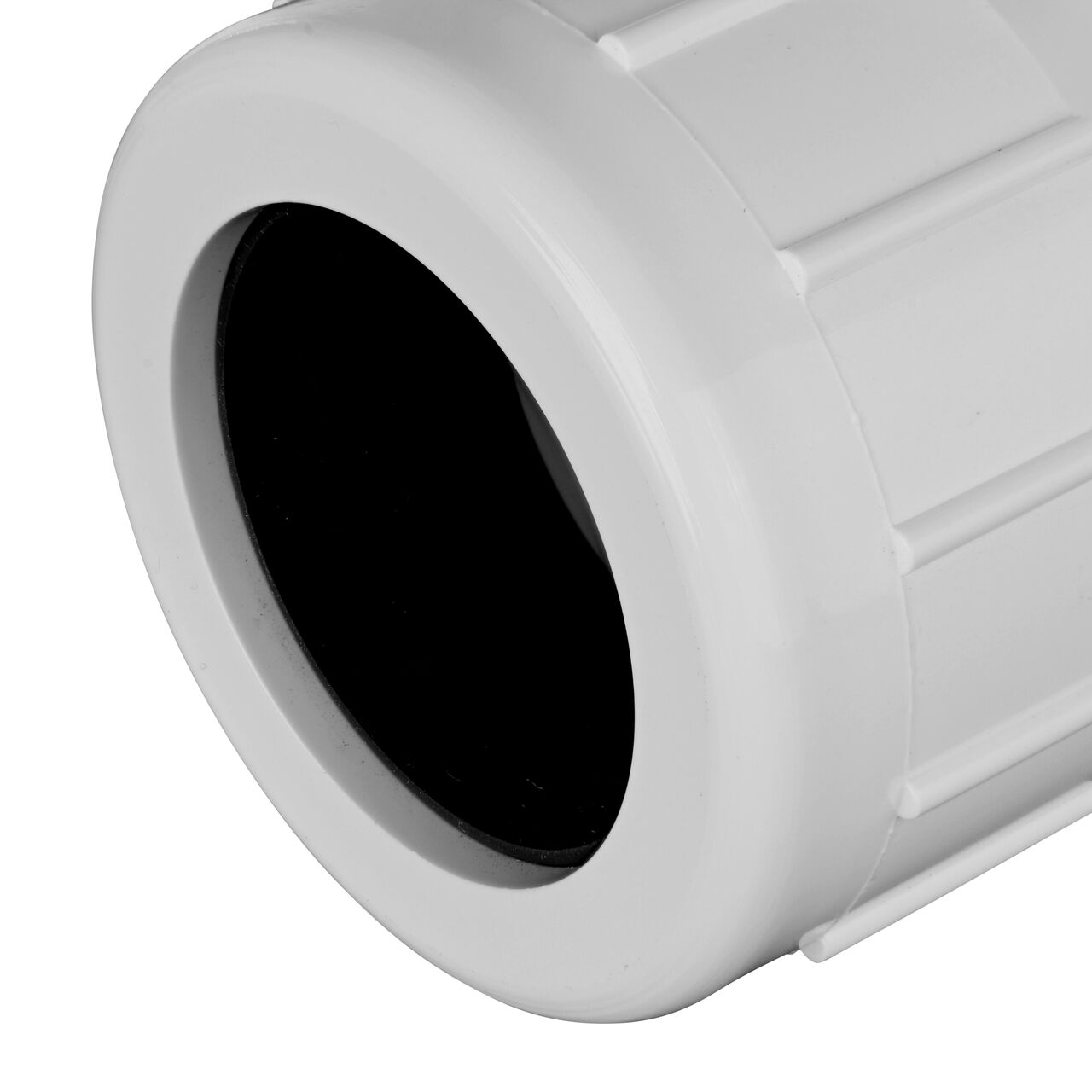 Closeup view of the NDS PVC Threaded Tees showing the compression end with 1-1/2 in. adjustable nuts that secured in place which reduces pull-out from pipe (NDS CPT-1500-T)