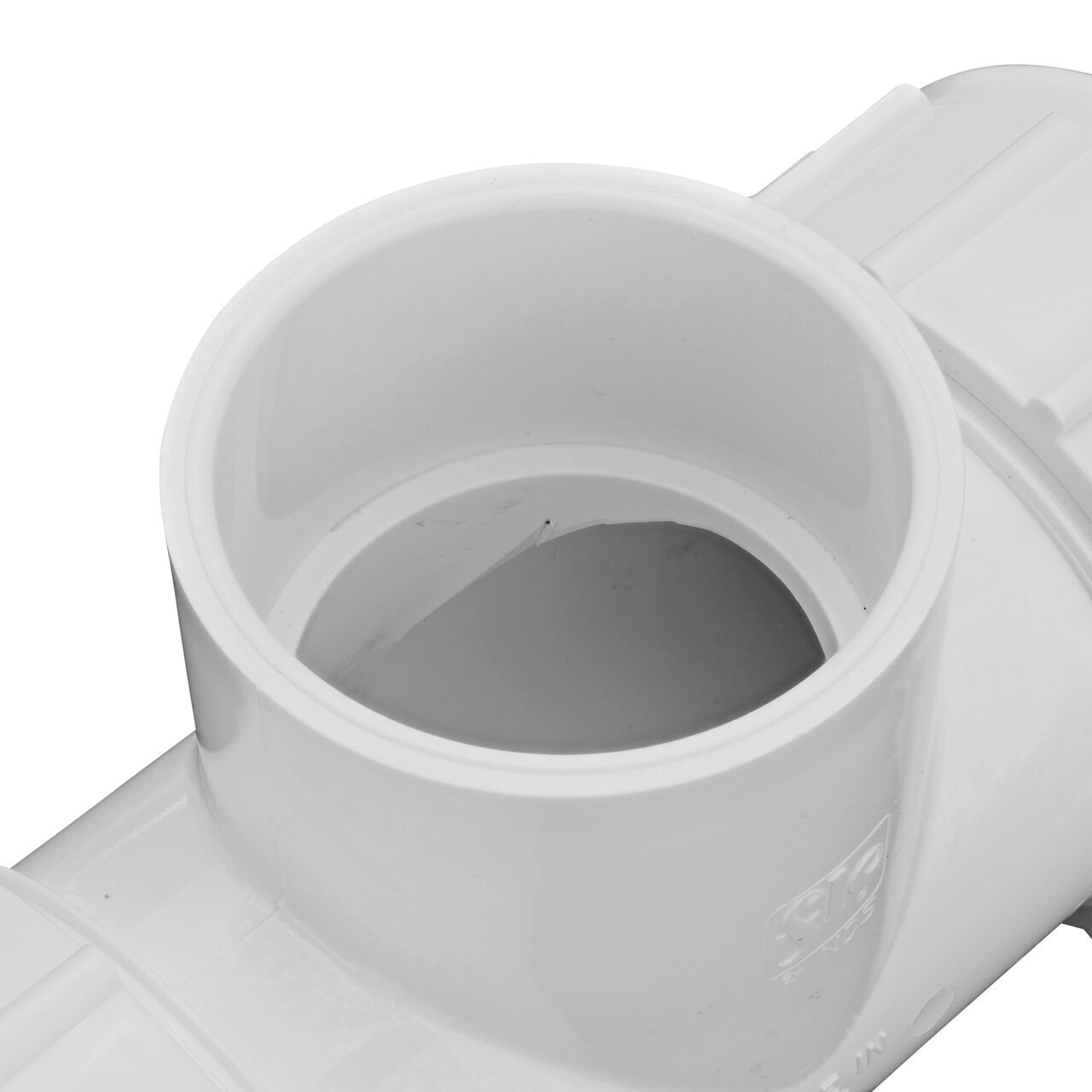Closeup view of the NDS 2 in. IPS UC X FPT Compression Tee showing the slip end that connects to IPS pipe and adds a "T" intersection to create a lateral branch in your flow system (NDS CPT-2000-S)