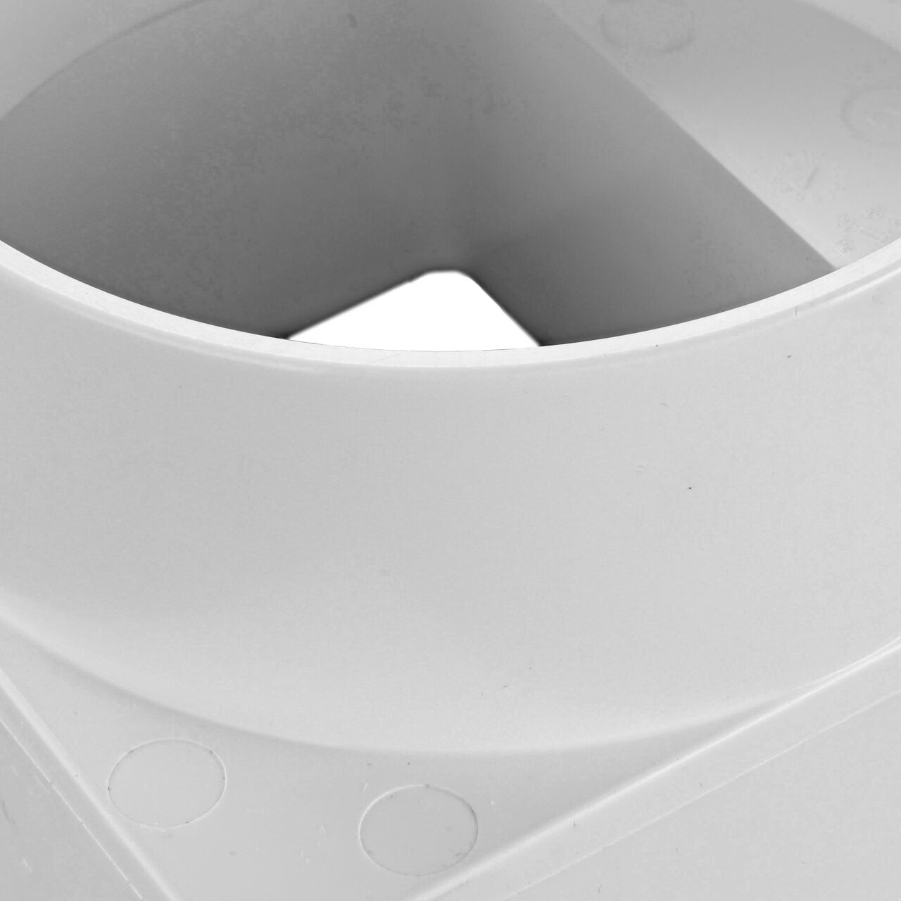 Closeup of the 4 in. S&D Hub connection end on the NDS offset 3X4 in. Downspout X 4 in. S&D Hub Downspout Adapter (NDS 9P13)