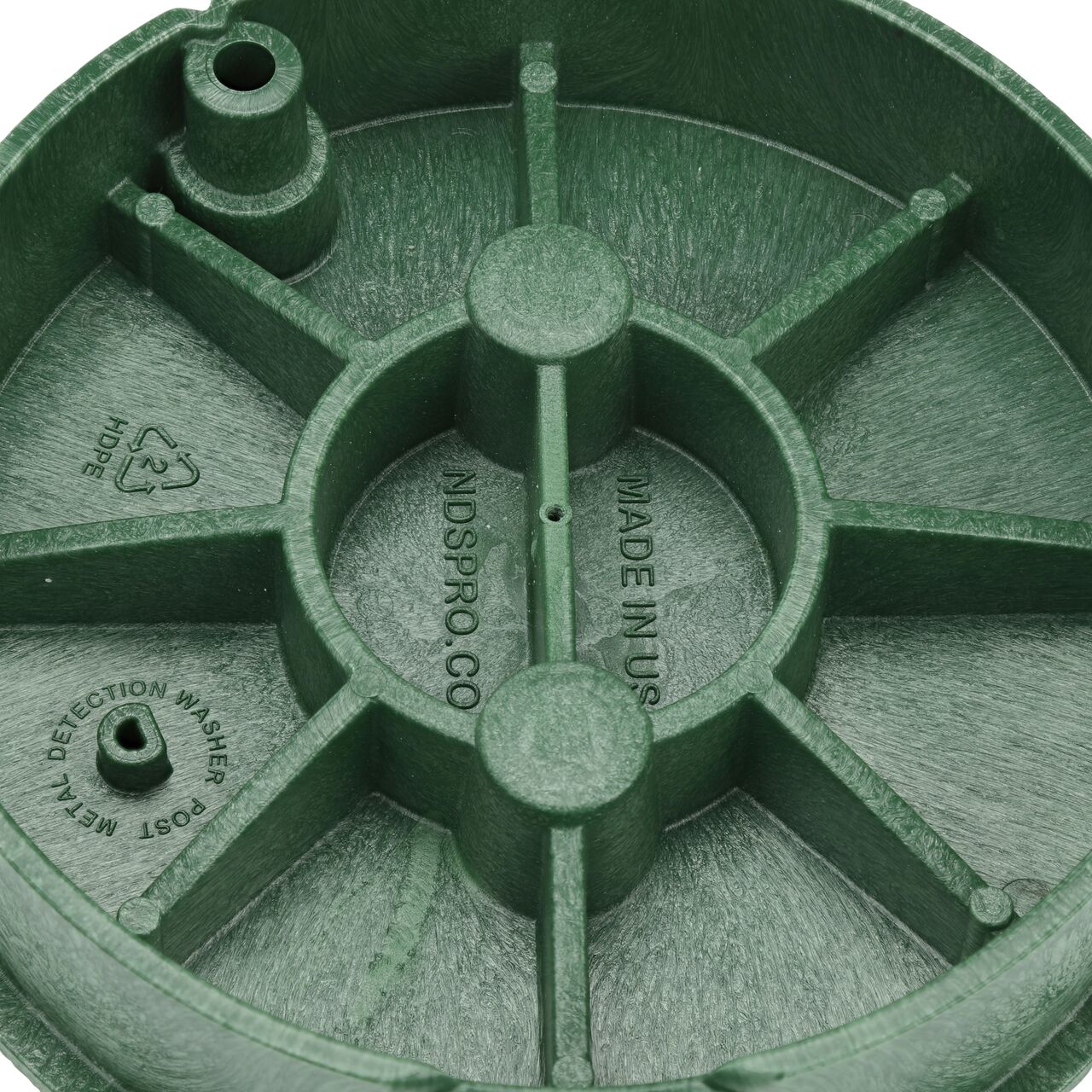 The telecom cover with the electronic marker disc bolt for the NDS 10 in. Round Pro-Spec® Series Telecom Box (NDS 311BCBT-M)