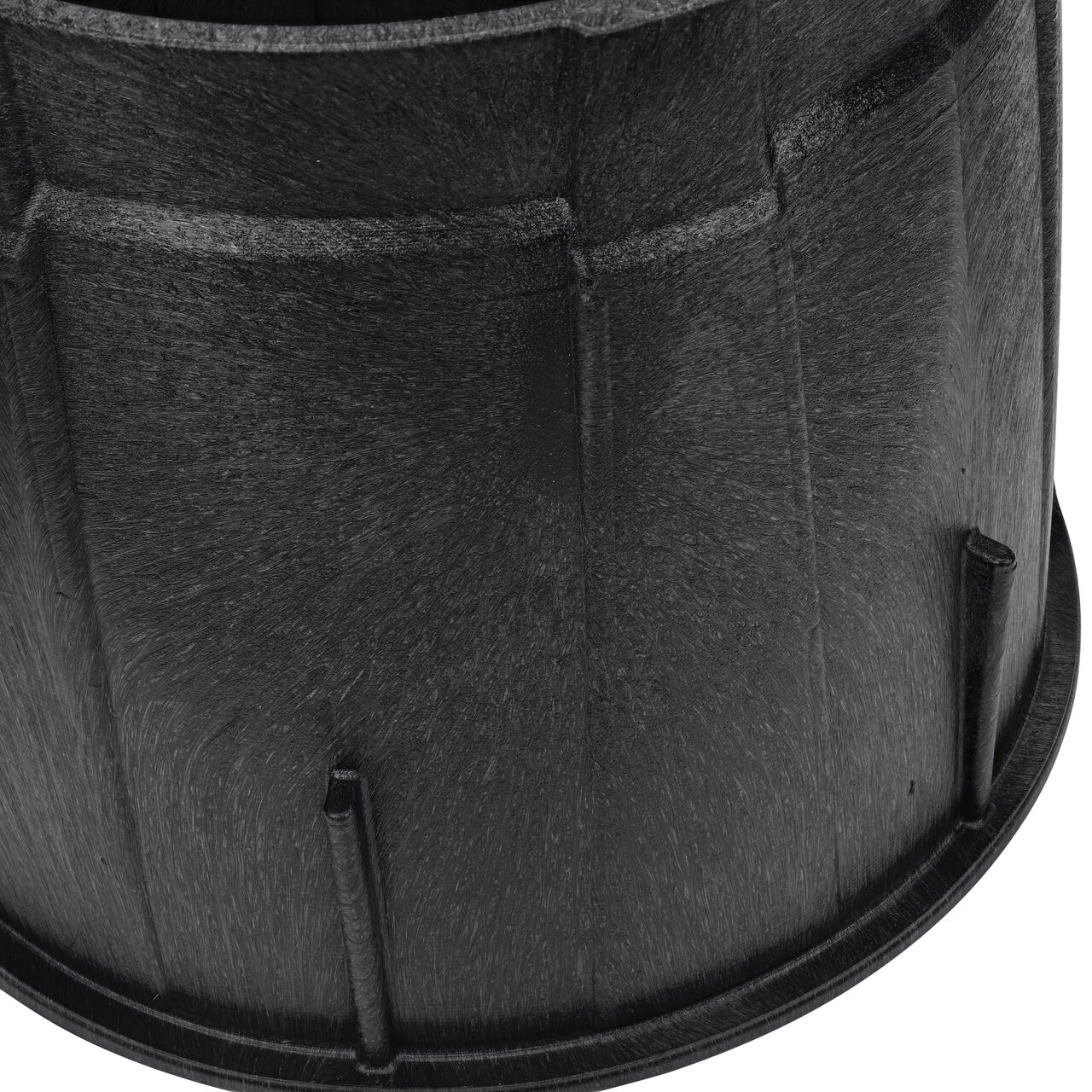 Closeup view of the outside reinforced edges on the NDS 10 in. Round Pro-Spec® Series Box (NDS 311B)
