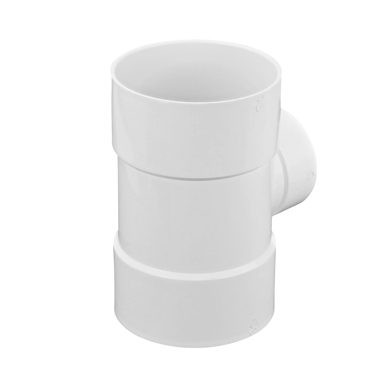 The two ends on the NDS PVC tee for Sewer and Drain pipes has 6 in. Hub connections with one 4 in. Hub connection in the middle (NDS 64P01, NDS L64P01)