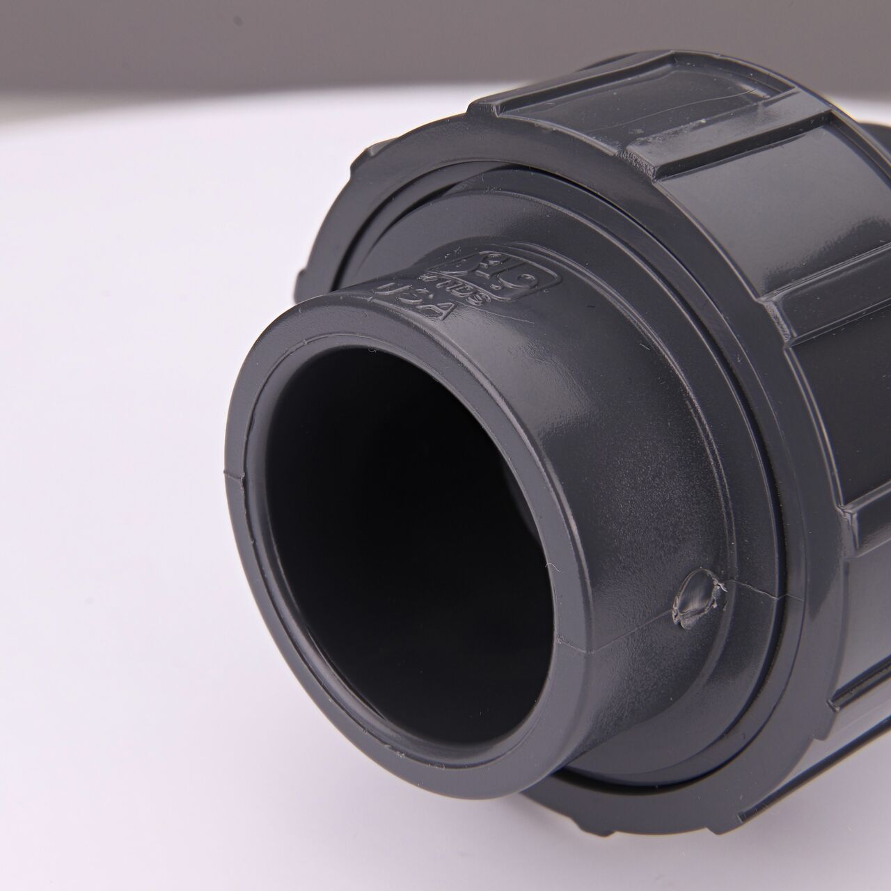 Closeup view of one slip end on the NDS 1 in. PVC Union (NDS U-1000-S)  which provides a corrosion-free connection between pipes and prevents costly property damage