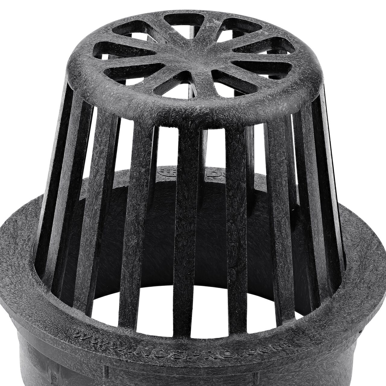Closeup of the grate pattern of the NDS Black Plastic 4 in. Atrum Grate (NDS 78)