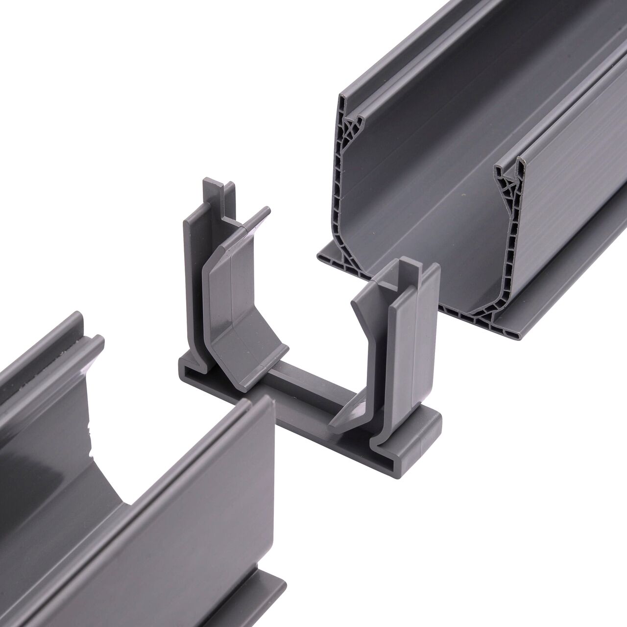 Step 1: Use the Mini Channel™ Drain Coupling (NDS 548) to connect two Mini Channel™ Drains (NDS 500) for a secure fit