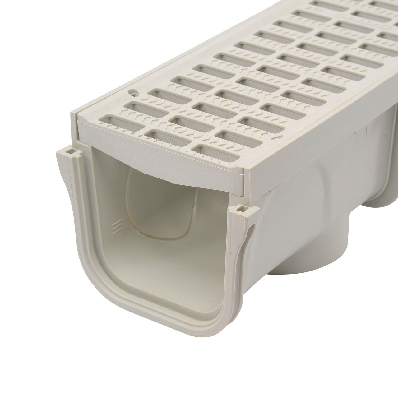 NDS 5 in. Pro Series Channel Drains connect together with interlocking joints on ends; channel-to-channel clips reduce motion during installation; grate sits on grate seat (NDS 864G*, NDS 864, NDS M864G, NDS 800, NDS 814)