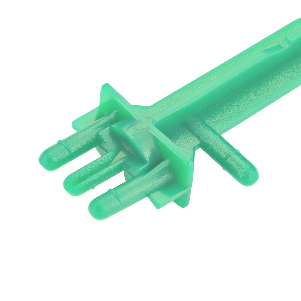 Close up of the emitter portion of the Tri-Flo™ 160-Degree Fan Spray Spraystick (NDS TFS 16)