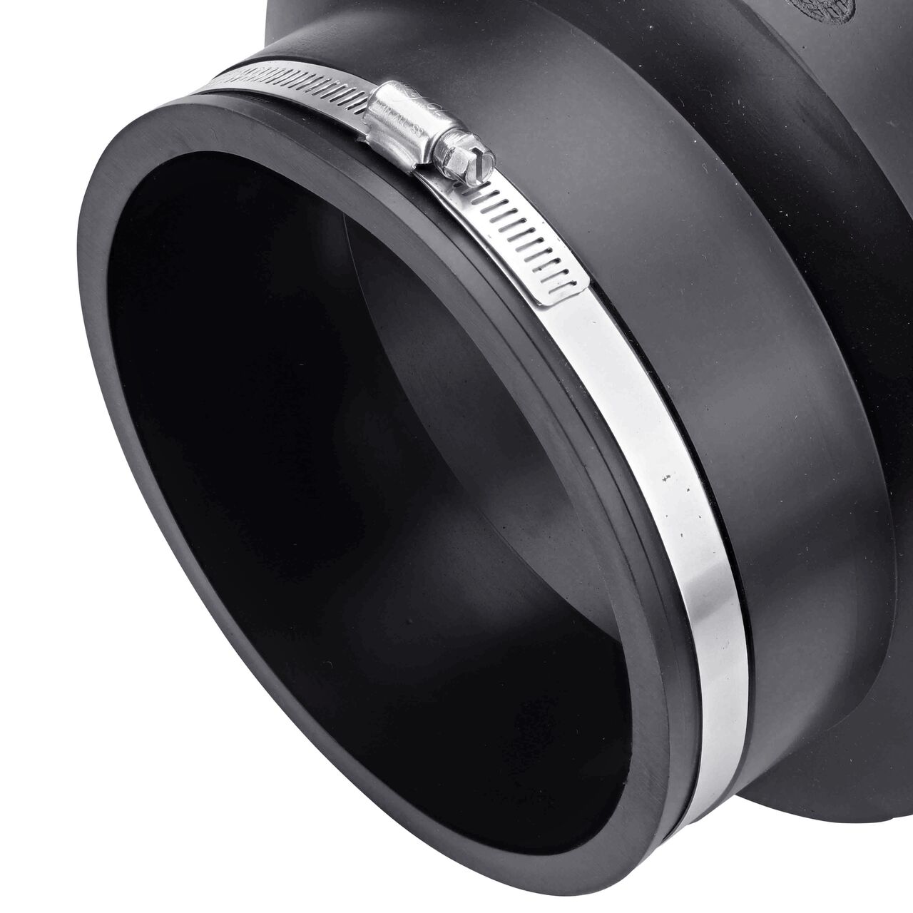 Closeup view of the small end on the NDS 8 in. X 6 in. flex coupling connects two cast iron/sewer and drain or DWV/copper/steel/lead pipes (NDS 56-86)