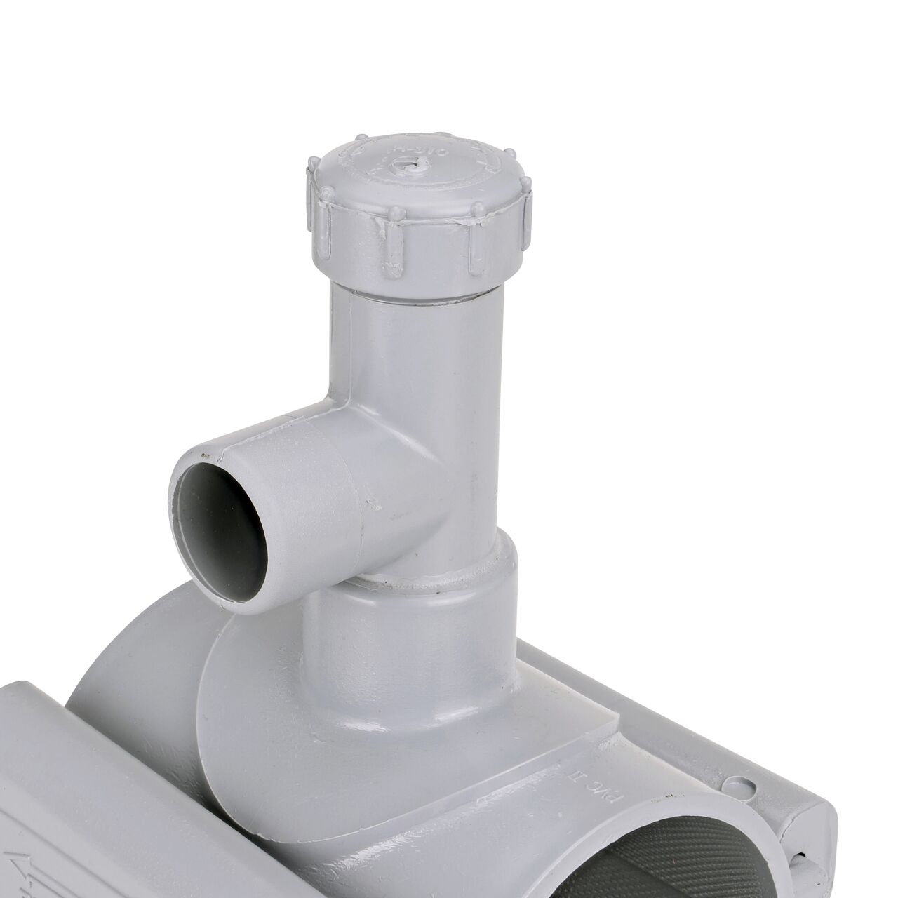 Closeup view of the 3/4 in. socket or 1 in. spigot hot/wet tap connection point on the 3 in. NDS Flo-Tap™ Rigid PVC saddle with 3/4 in. socket or 1 in. spigot (NDS 3130)