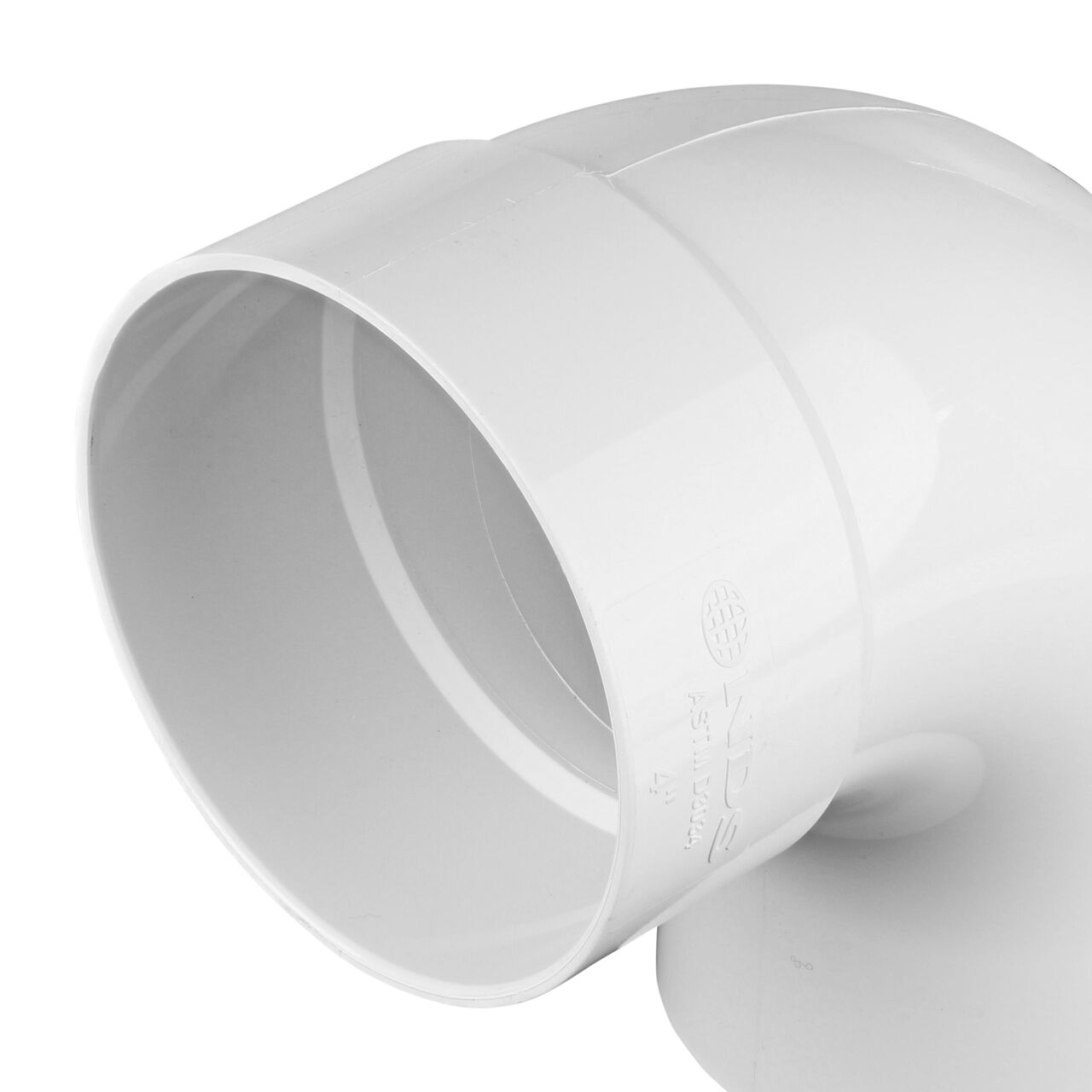 Closeup of the interior lip of the PVC 90° long-turn street elbow; connects 4 in. Hub to Spt (NDS 41P0ST, NDS 41P0ST*, NDS L41P0ST, NDS M41P0ST)