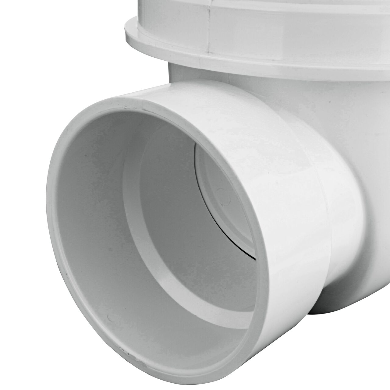Closeup of the inlet end of the NDS White 4 in. PVC Backwater Valve (NDS 475P)