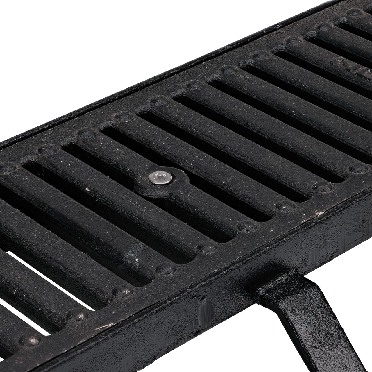 The longer length 1/4 in. Phillips Flat Head Screw (NDS DS-225) secures Dura Slope Grates to the Dura Slope DS-200H ductile iron frame to prevent displacement from heavy runoff flows, pedestrian and vehicular traffic, and to deter potential theft and vandalism