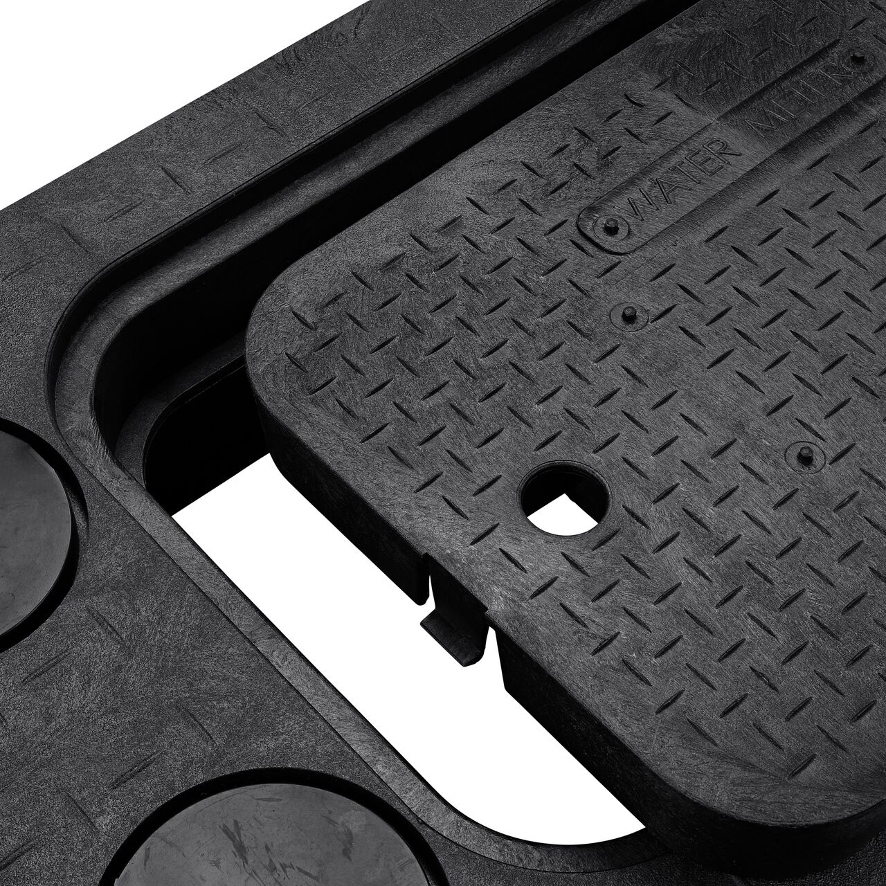 Closeup view on how the cover and box securely fits together on the NDS black plastic 13 in. X 20 in. Rectangular Meter Box and AMR cover (NDS D15AMR2-DUOLSB)
