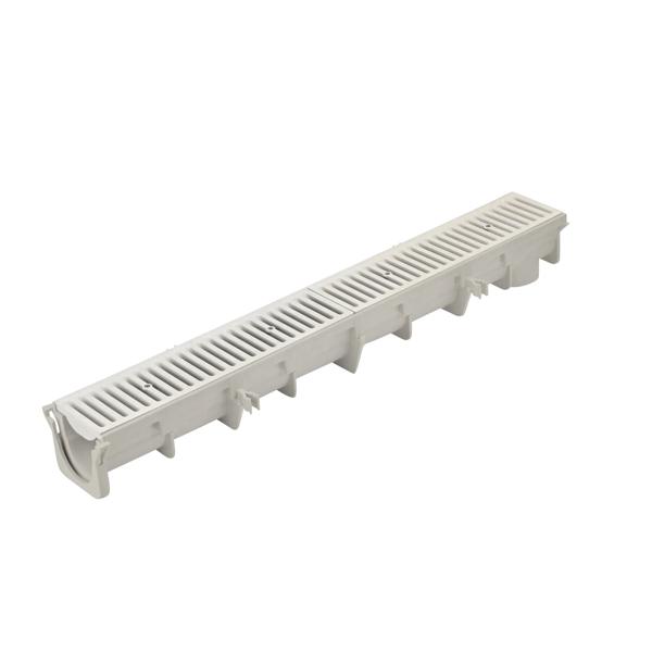 The NDS 3.99 in. Deep Neutral Dura Slope Channel (NDS DS-090N) with the Standard Dura Slope Light Gray Grate installed (NDS 661LG)