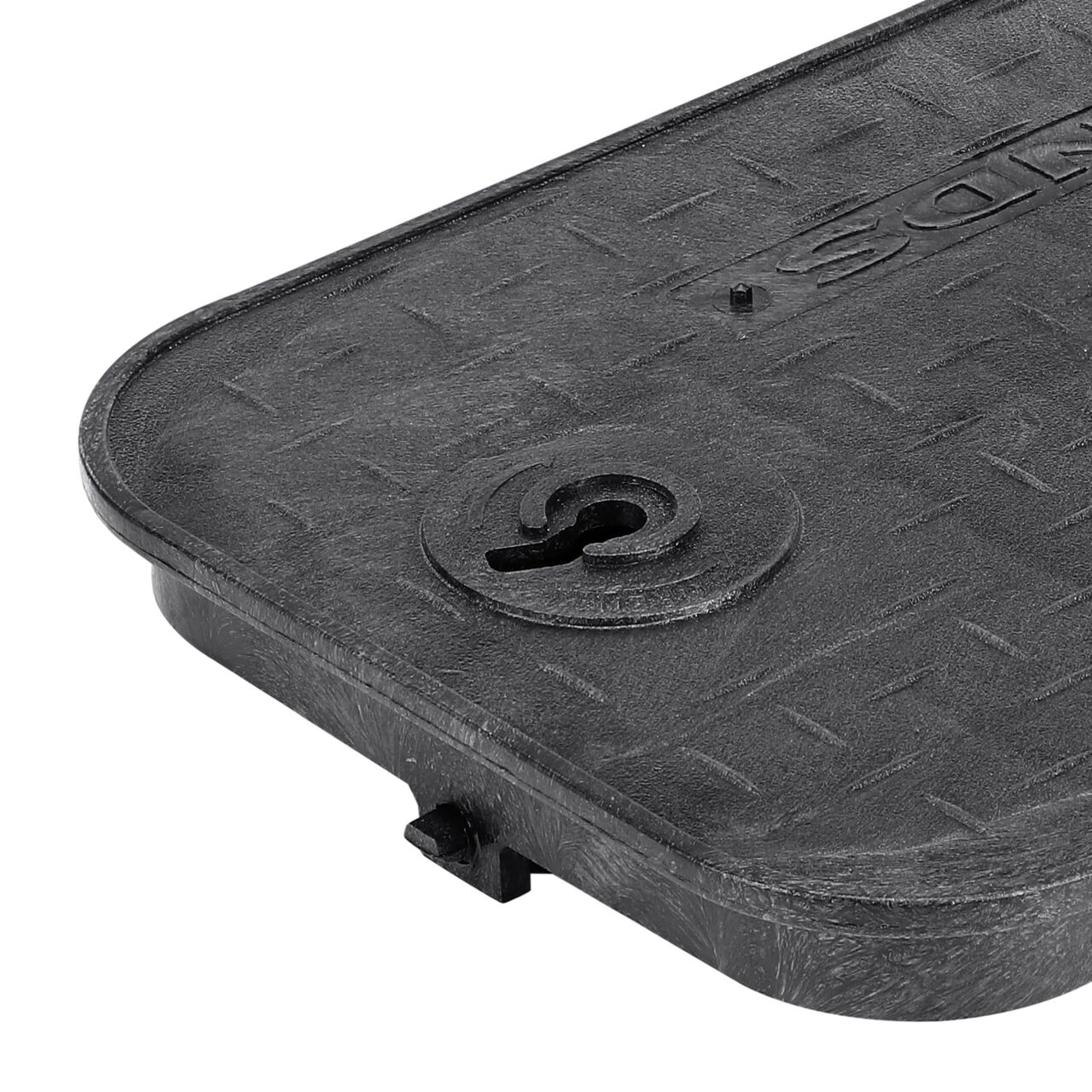 Closeup of the top/angle of lid locking mechanism (NDS D12AMR-OLLOCTRL)