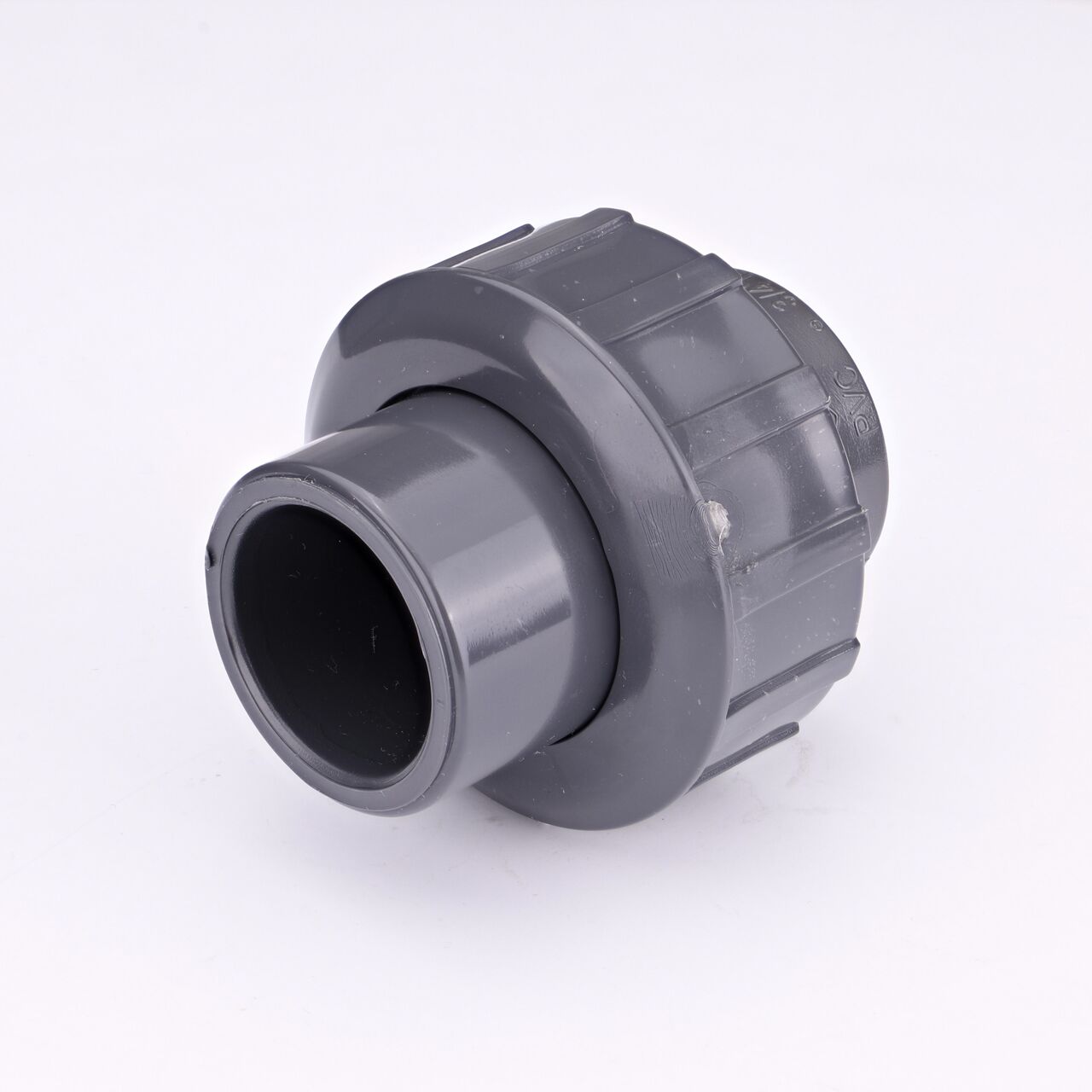 NDS 3/4 in. PVC Union is an easy-fit coupling has two slip ends that slide onto 3/4 in. Sch. 80 pipe ends for pool and spa, irrigation, and plumbing installations (NDS U-0750-S)