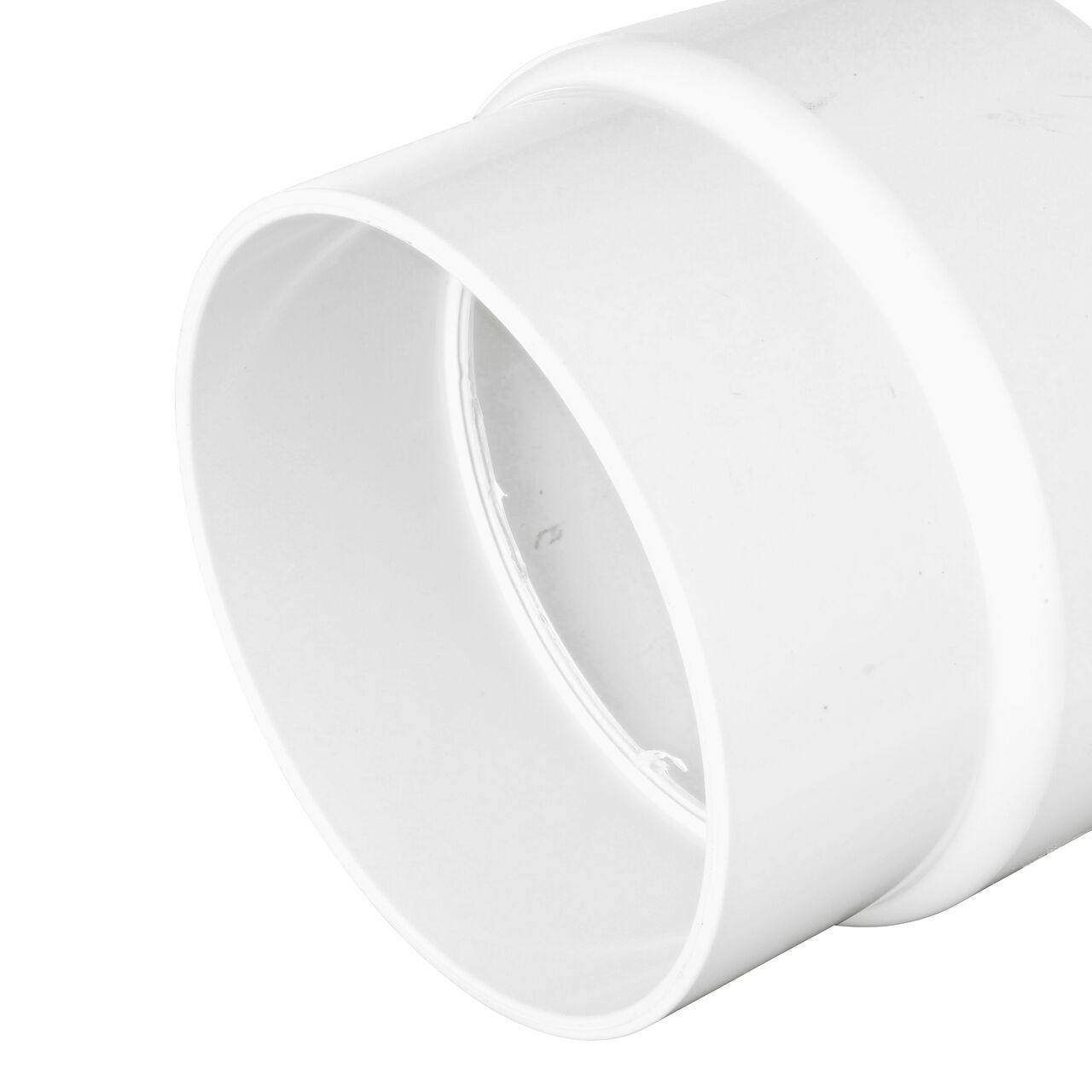 Closeup view of the 4 in. DWV side of the NDS DWV to S&D increaser/reducer adapter (NDS 3P16*, NDS 3P16, NDS L3P16)