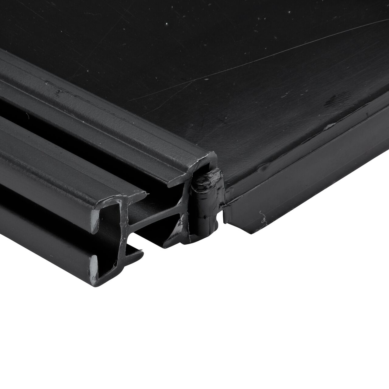 To Connect two panels, fully slide the end of the NDS Root Barrier Panel all the way through till it's flush with the edge of the provided joiner strip (NDS EP-1250, NDS EP-1850, NDS EP-2450, NDS EP-3650)