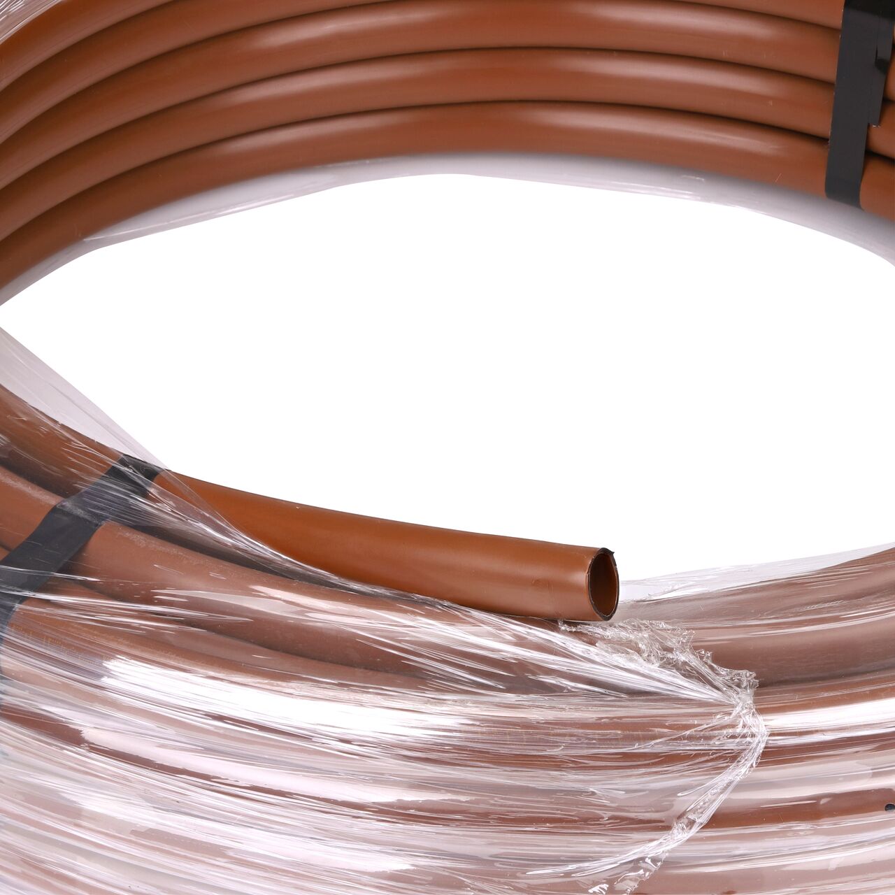 The special shrinkwrap contains the NDS 100 ft. 17mm Dura Flo™ Dripline (NDS SFCV-BR-6412-01S, NDS BR-17212-01S, NDS SFPC-BR-17218-01S) while you pull out what you need from the center end