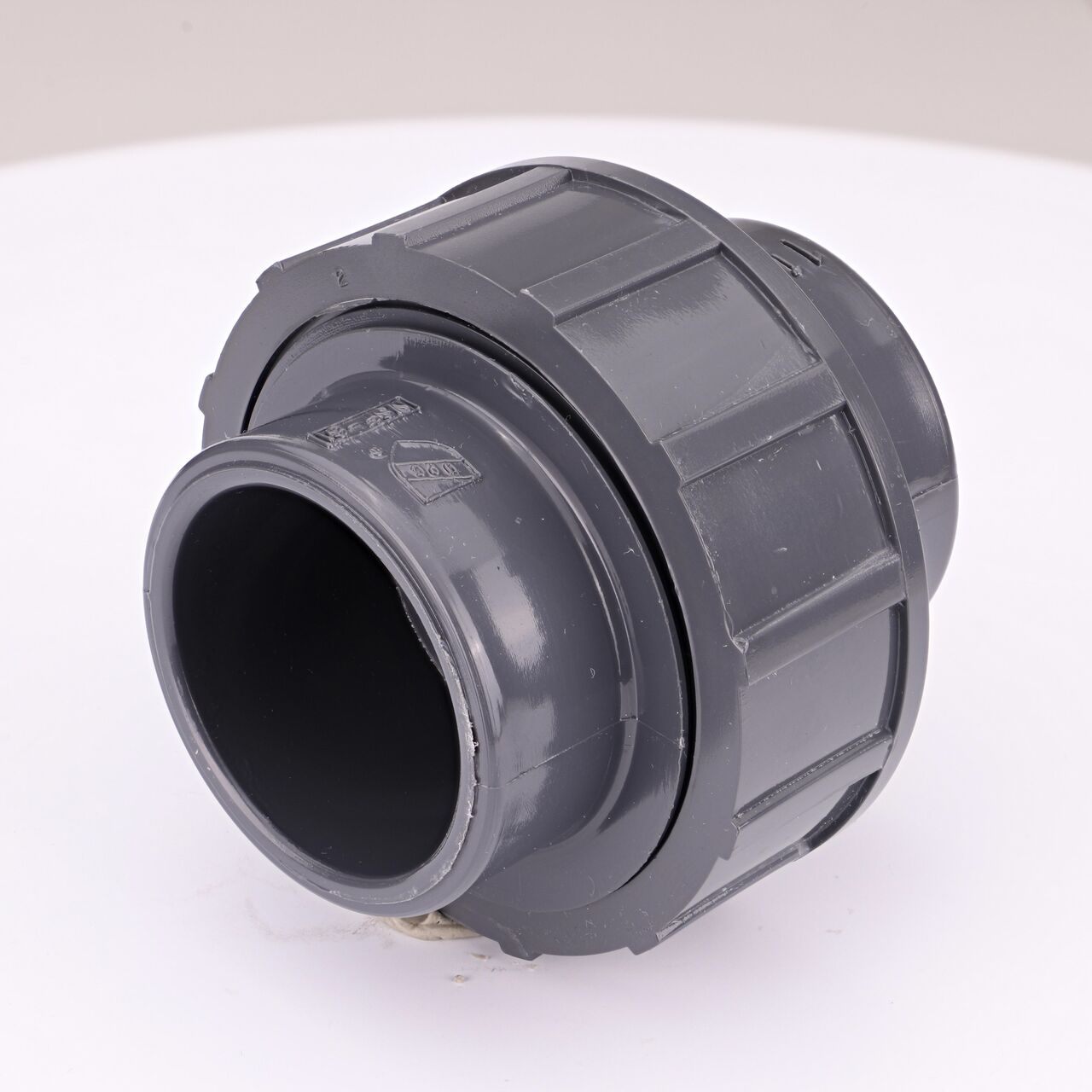 The NDS 1-1/4 in. PVC Union connects two 1-1/4 in. schedule 80 pipes to create a leak-resistant connection without the need for traditional glued sealant (NDS U-1250-S)