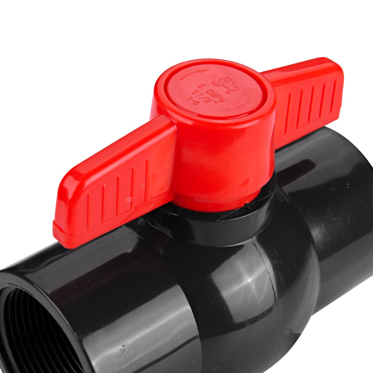 Closeup of the NDS IPS Ball Valve showing the handle that rotates two ways to control water flow (NDS E1620-15)