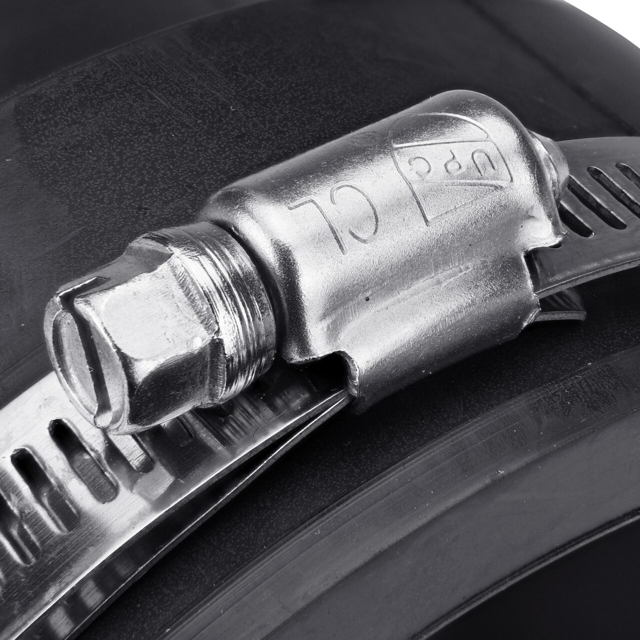 The clamps on the NDS 4 in. X 3 in. flex coupling for cast iron/sewer and drain or DWV/copper/steel/lead pipes can be tightened with screwdriver, 5/16 in. nut driver or socket to 60 inch-lbs. torque (NDS 56-43)