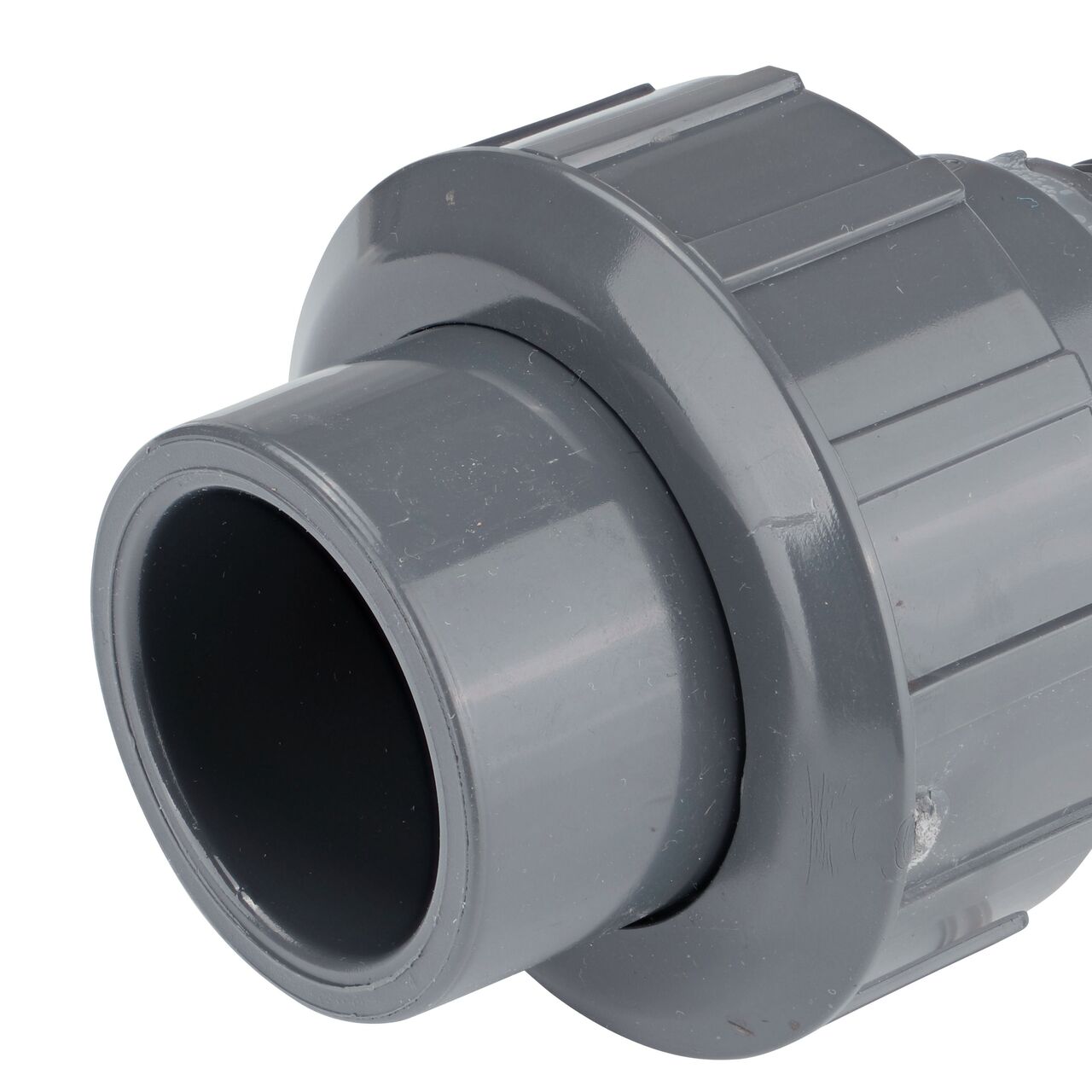 Closeup view of the schedule 80 slip end on the NDS 1 in. PVC Union (NDS U-1000-SM)  which provides a corrosion-free connection between pipes and prevents costly property damage