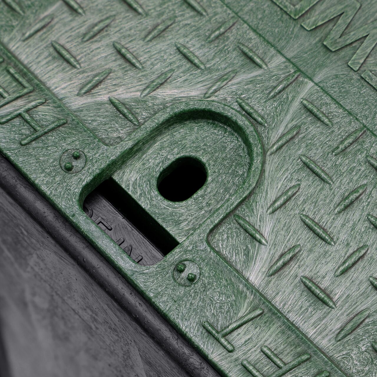Closeup view of the inside reinforced edges on the NDS 14 in. X 19 in. Rectangular Pro-Spec® Series Valve Box and Cover (NDS 318BC)