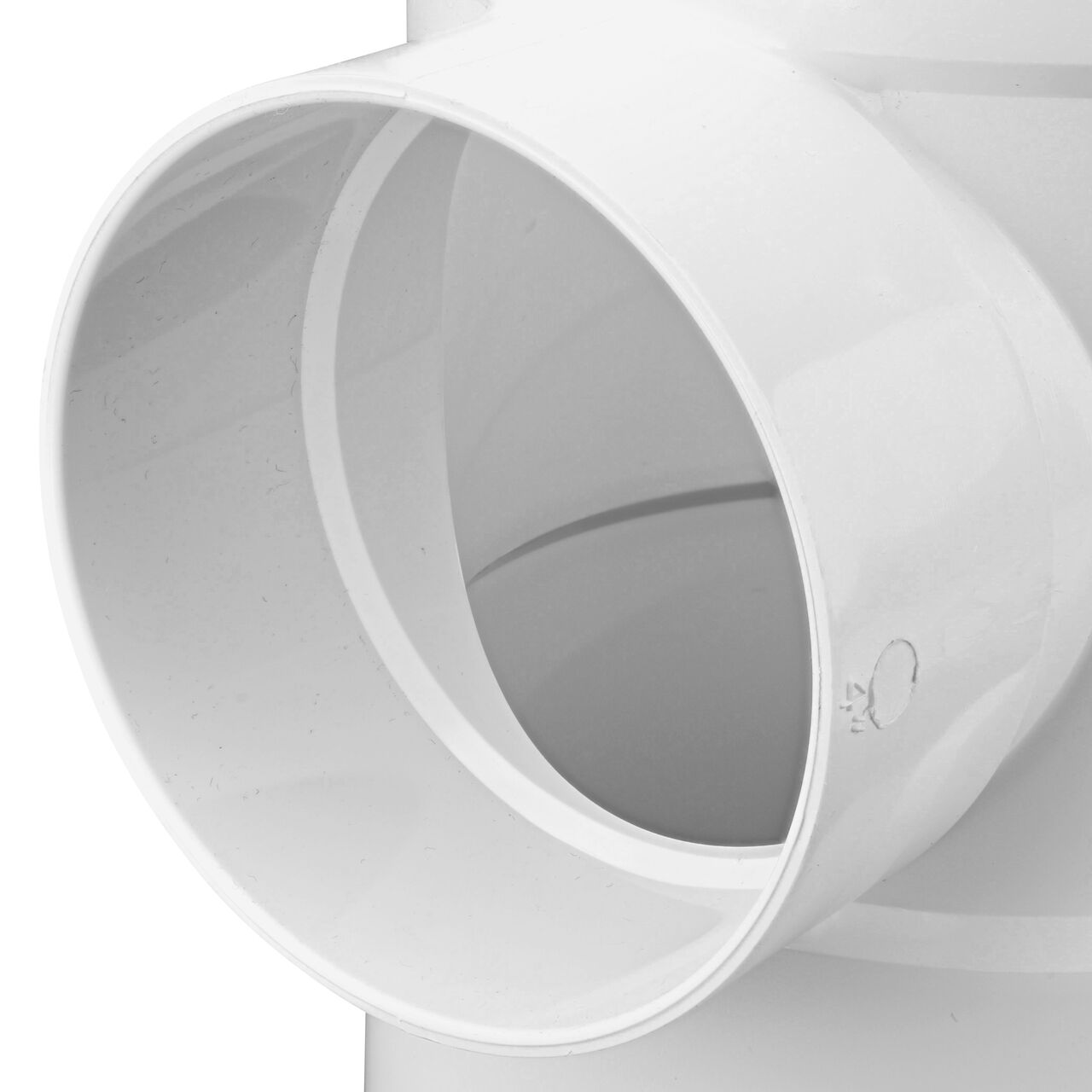 Closeup view of the 4 in. hub connection end on the NDS PVC tee for Sewer and Drain, 6 in. Hub X Hub X 4 in. Hub (NDS 64P01, NDS L64P01)