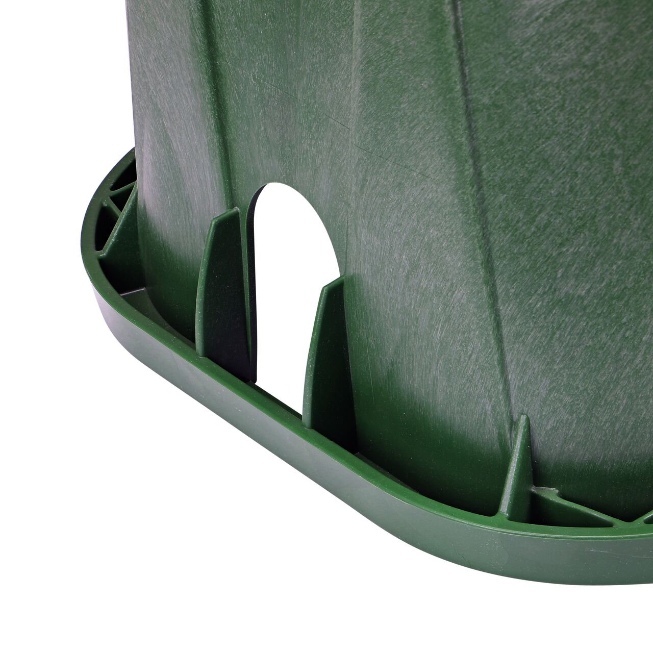 Closeup view of the pipe hole on the Green NDS 14 in. x 19 in. Rectangular Pro-Spec® Series Valve Box (NDS 314BC) for water and irrigation pipe connections
