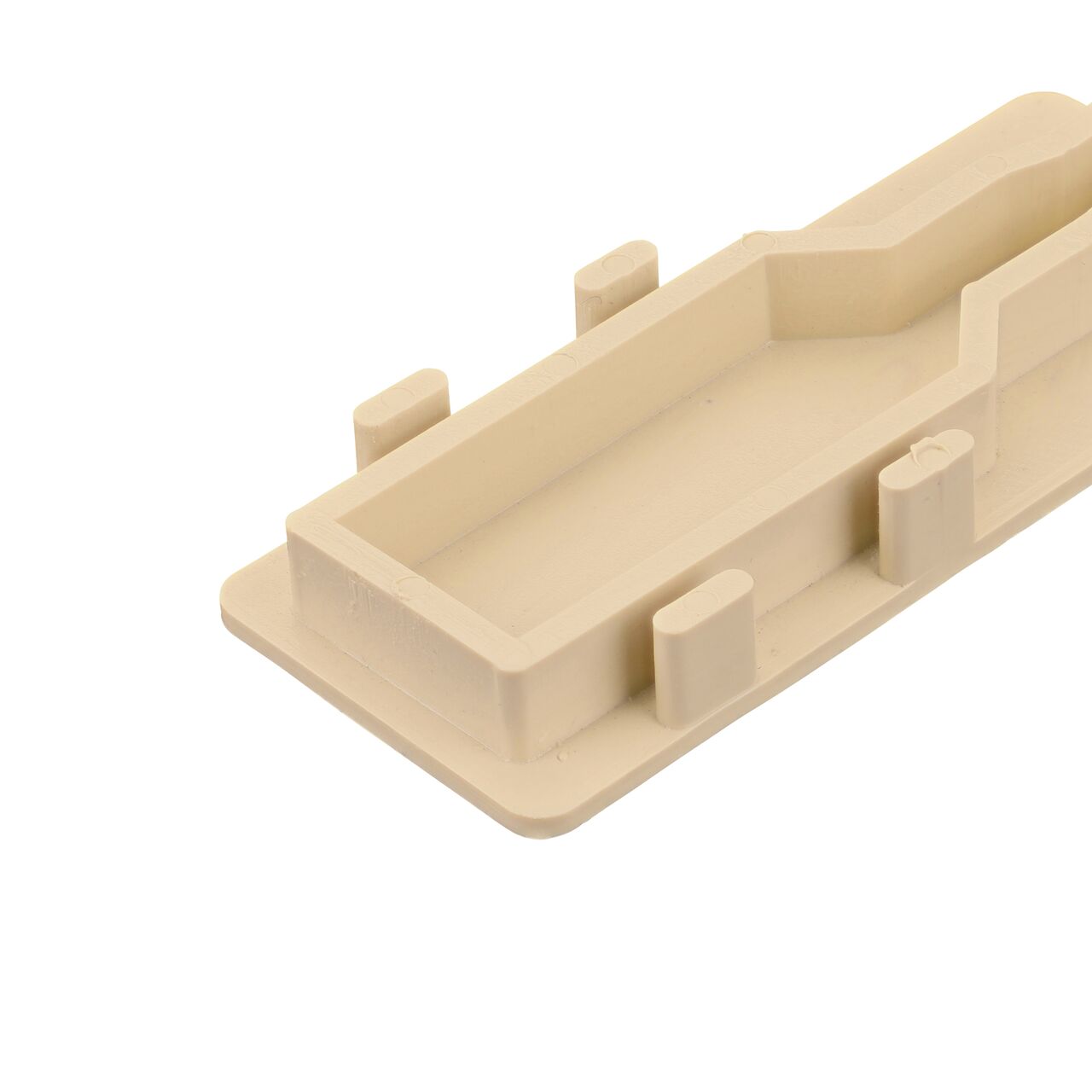 Closeup of the tabs in the back of the NDS Sand Micro Channel™ Drain End Plug (NDS 8472)