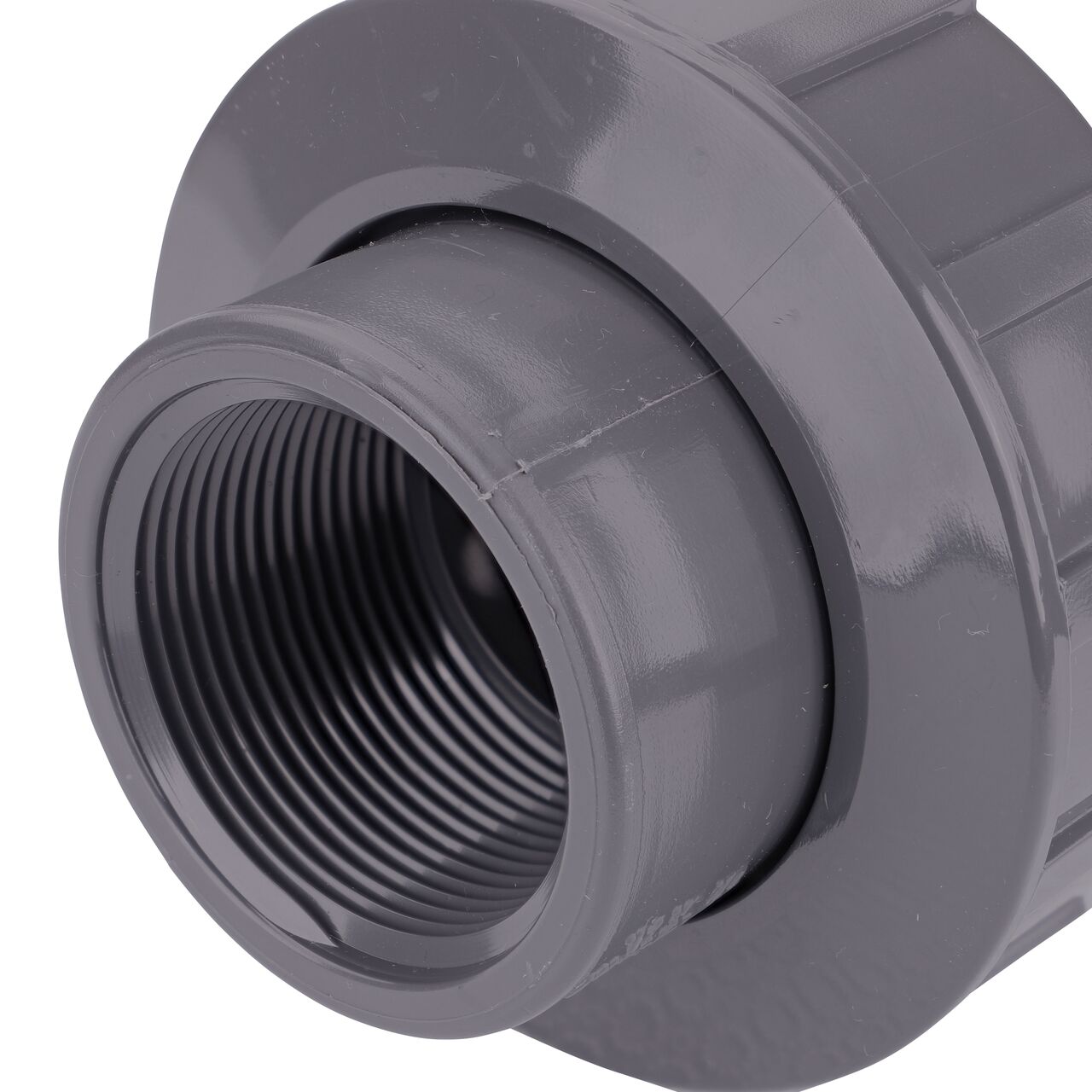 Closeup view of the other threaded end on the NDS 1-1/2 in. PVC Union (NDS U-1500-T) used to connect pipes and provide a quick way to separate pipes when needed