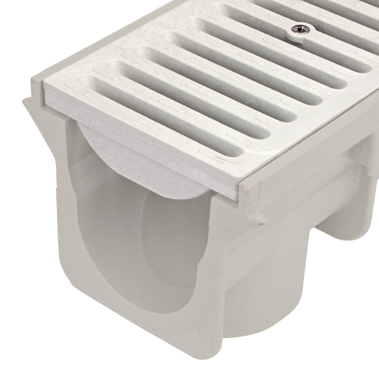 Closeup tongue (male) side of the NDS 3.99 To 4.34 in. Deep Dura Slope Channel (NDS DS-091) with the Standard Duraslope Light Gray Grate installed (NDS 661LG)
