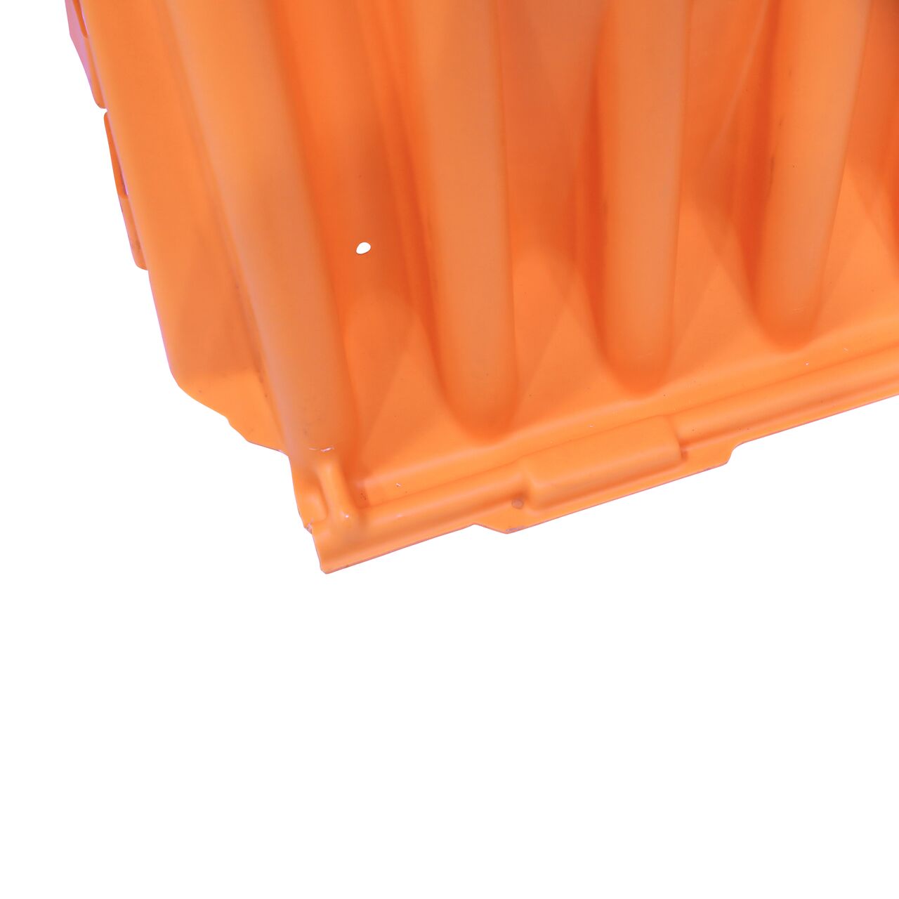 Closeup of the lipped corner on the foot of the NDS StormChamber 41 in. end unit (NDS SC-44105-E-O)