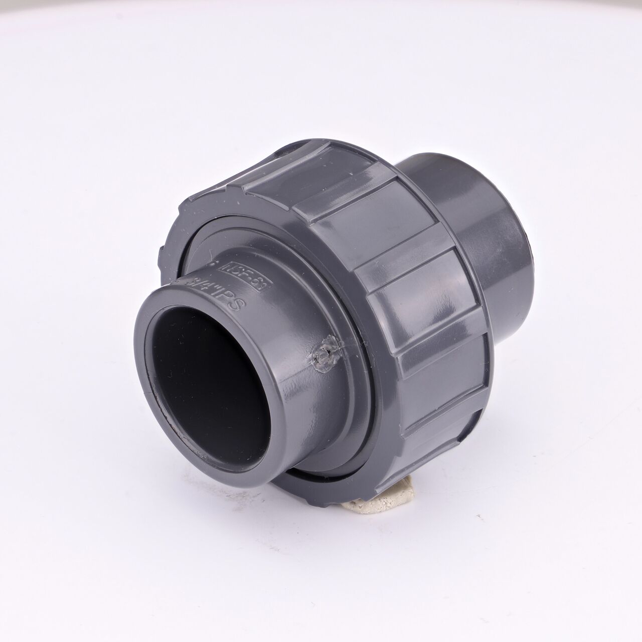 The NDS 3/4 in. PVC Union connects two 3/4 in. schedule 80 pipes to create a leak-resistant connection without the need for traditional glued sealant (NDS U-0750-S)