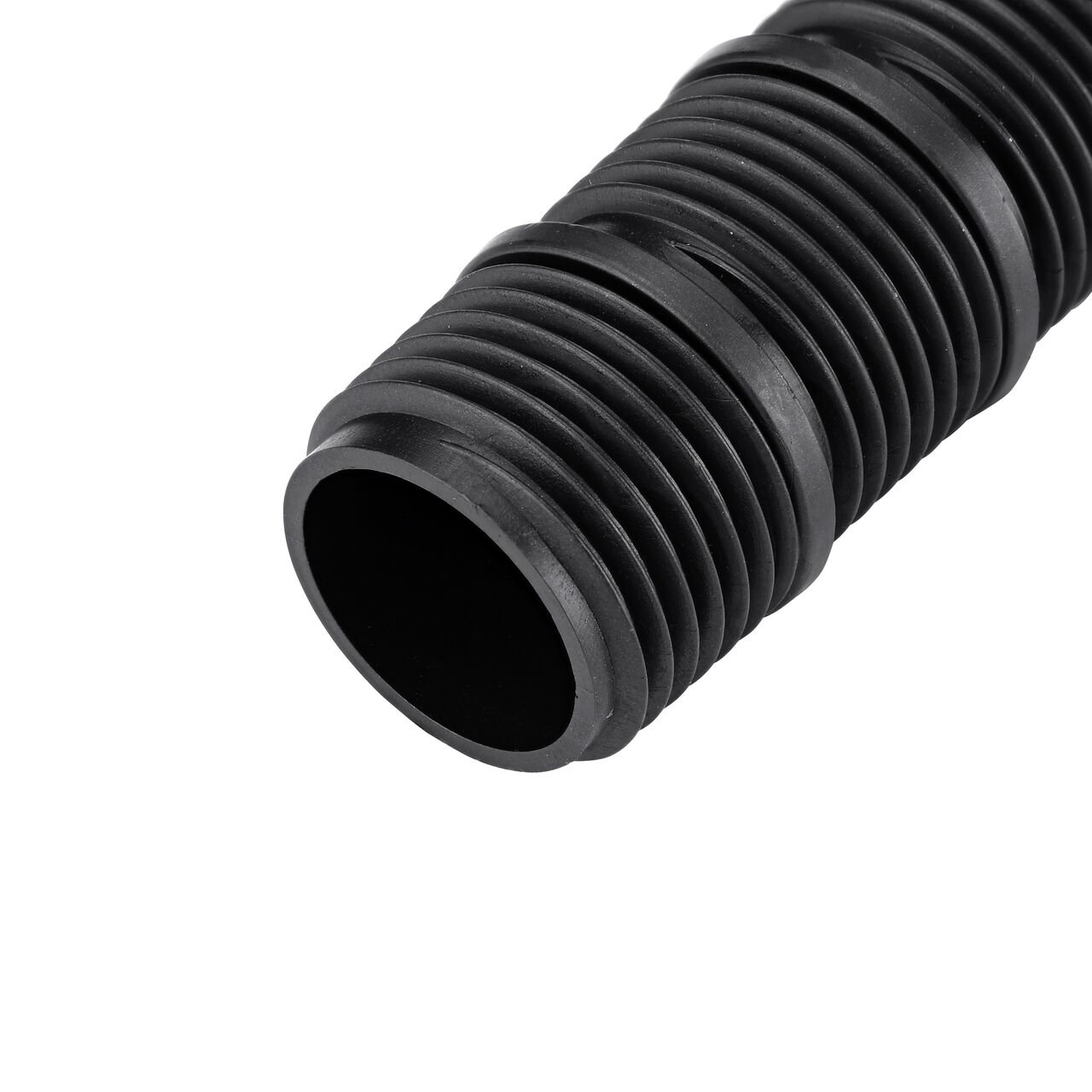 Closeup view of the 1/2 in. IPS MPT end on the NDS 1/2 in. Cut-Off Riser Extension (NDS CRE-0500-3)